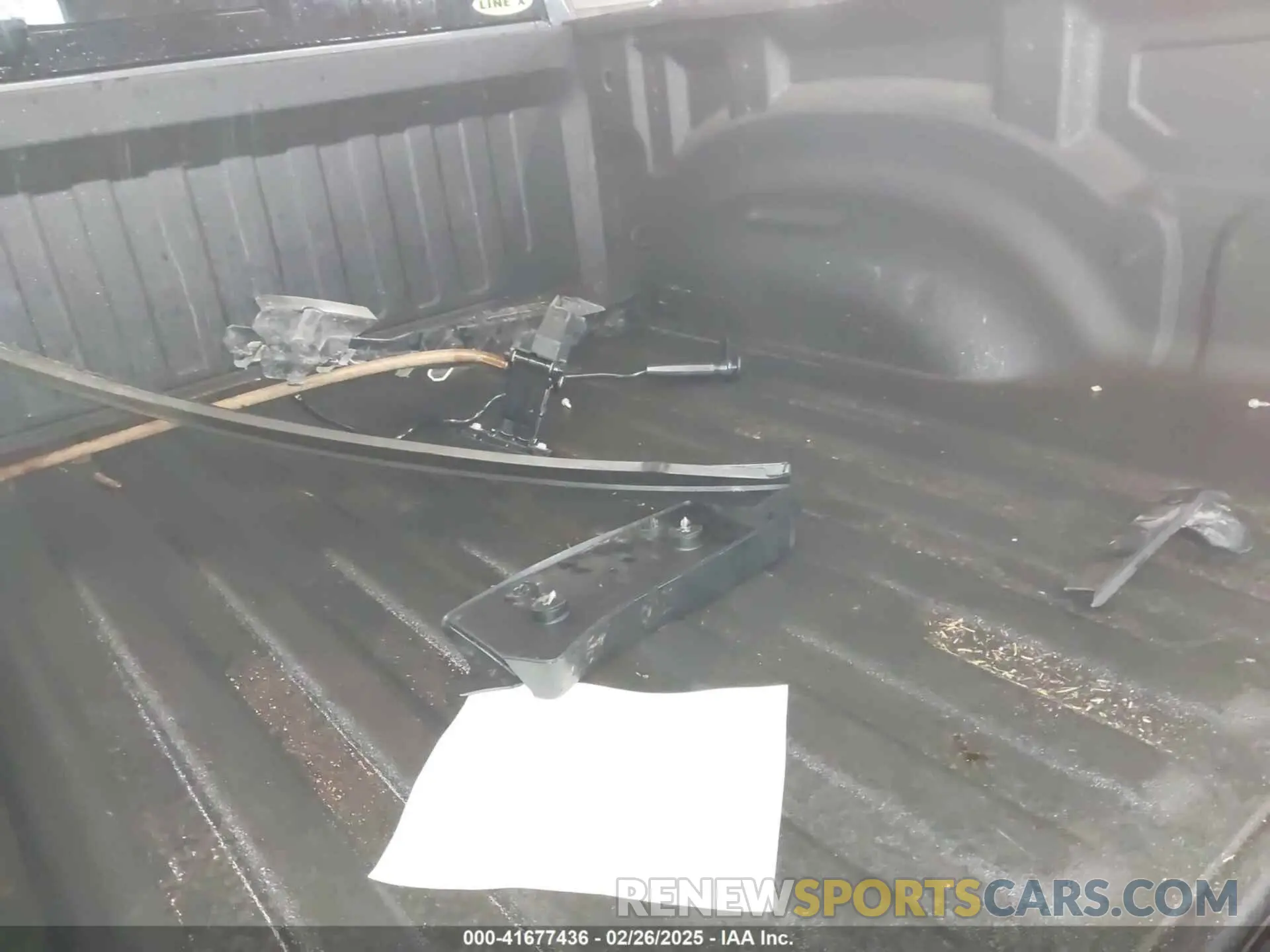 12 fotografías del automóvil dañado 1C6SRFFT8LN394980 RAM 1500 2020