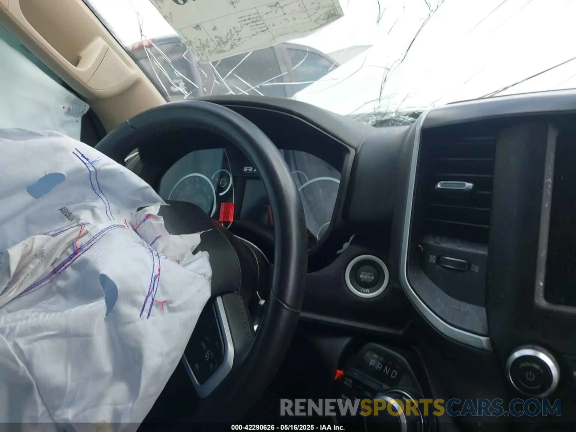 7 fotografías del automóvil dañado 1C6SRFFT9LN321942 RAM 1500 2020