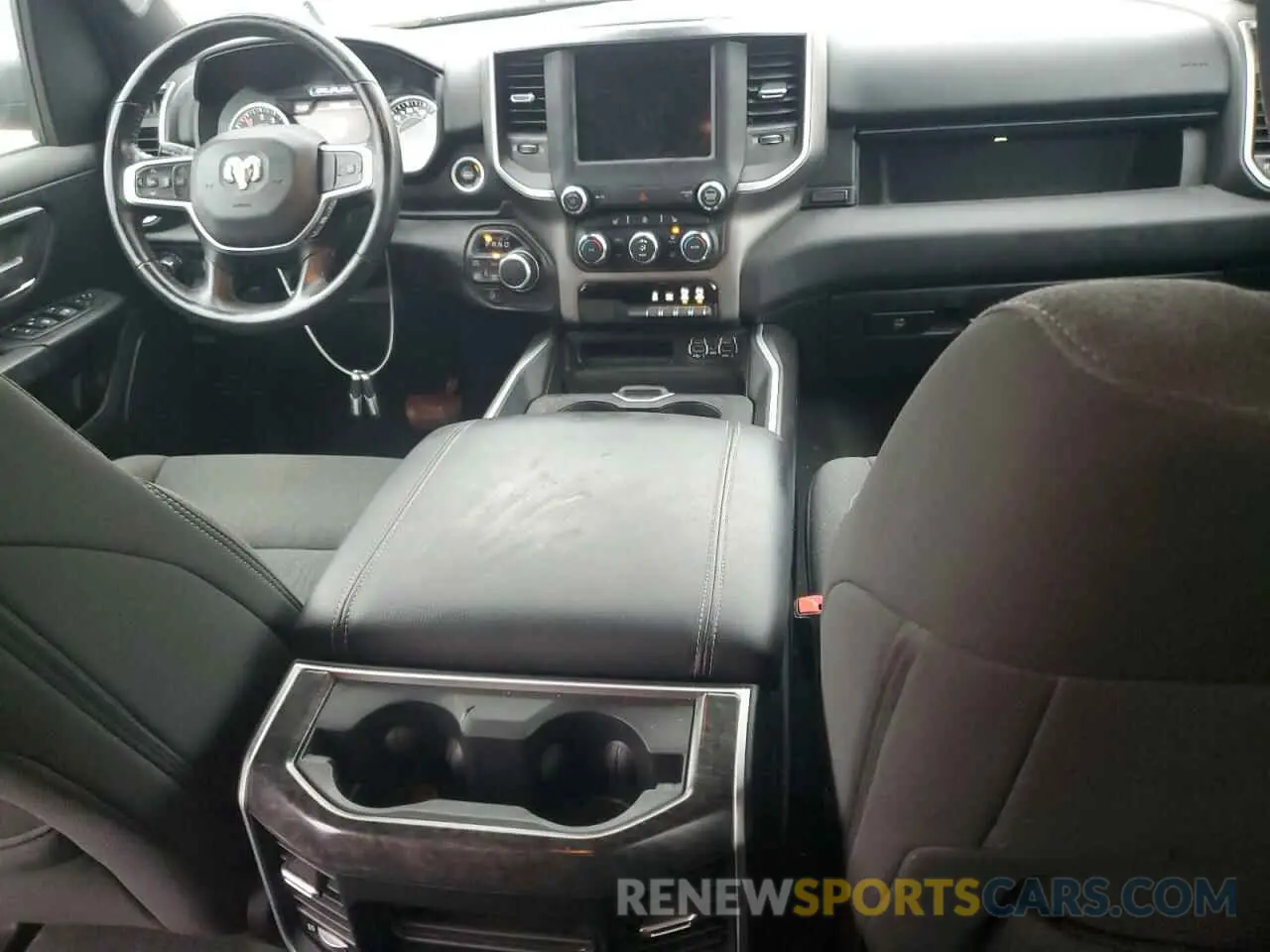 8 fotografías del automóvil dañado 1C6SRFFT9LN369215 RAM 1500 2020