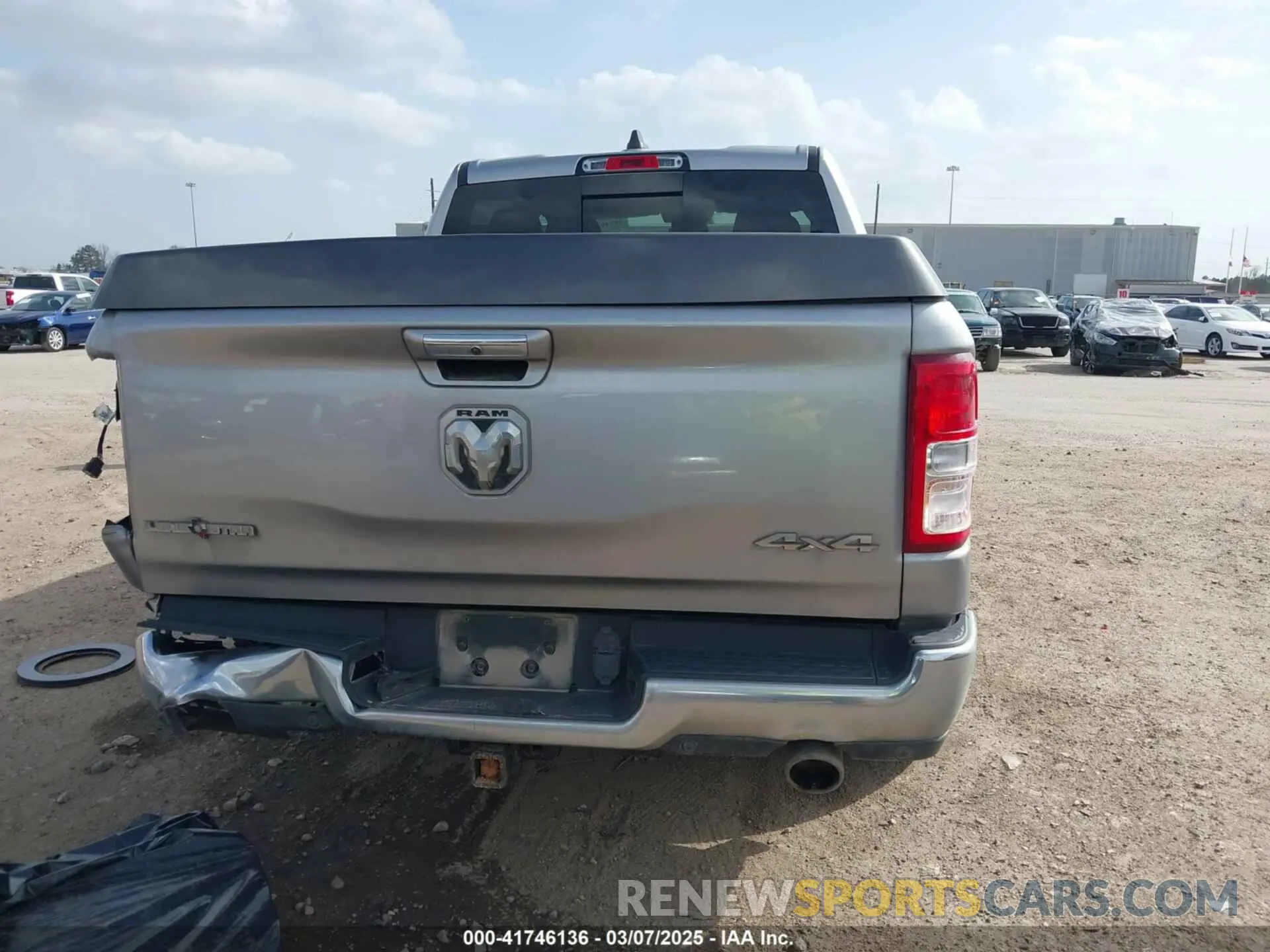 17 fotografías del automóvil dañado 1C6SRFFTXLN104769 RAM 1500 2020