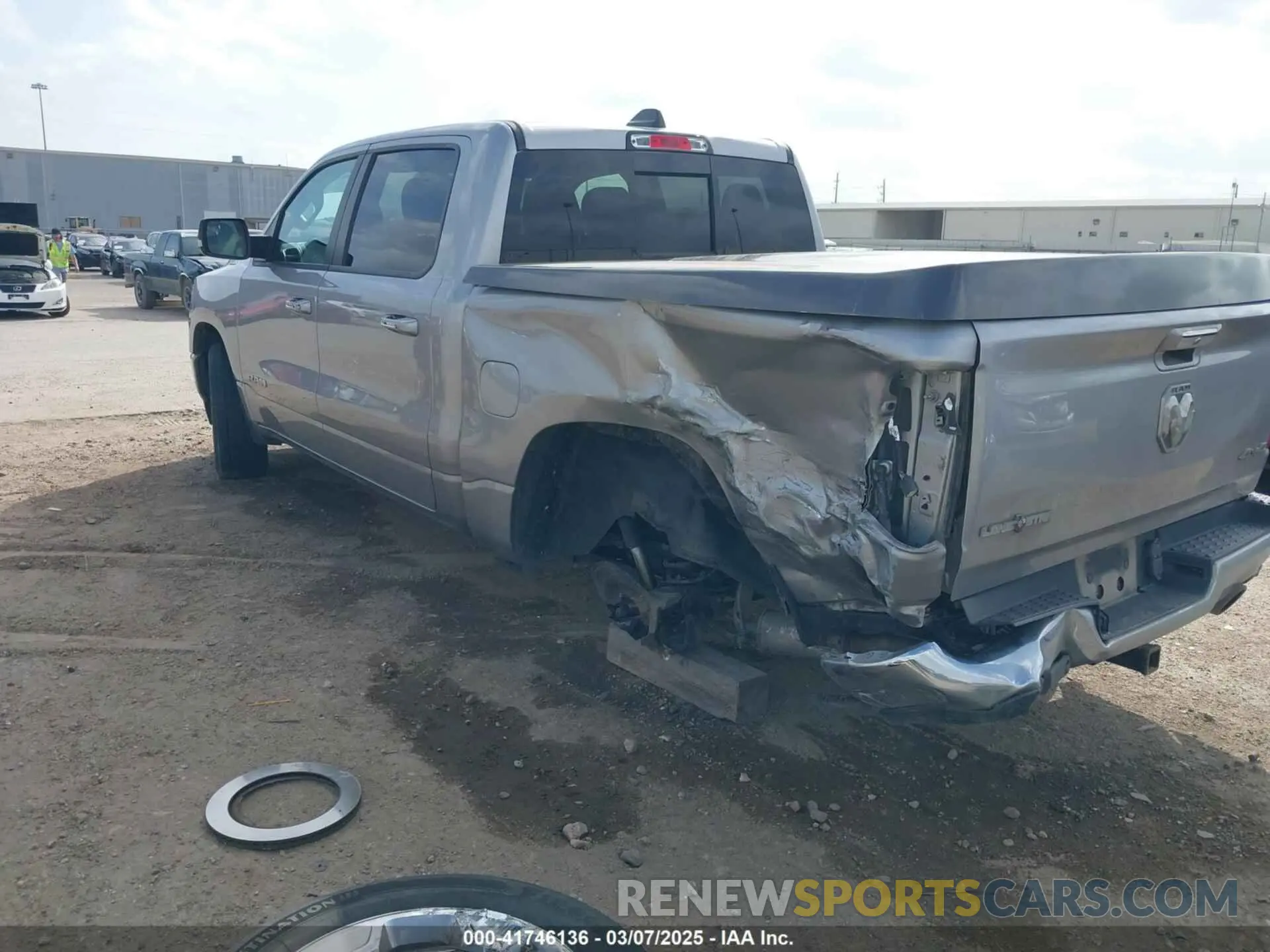 3 fotografías del automóvil dañado 1C6SRFFTXLN104769 RAM 1500 2020
