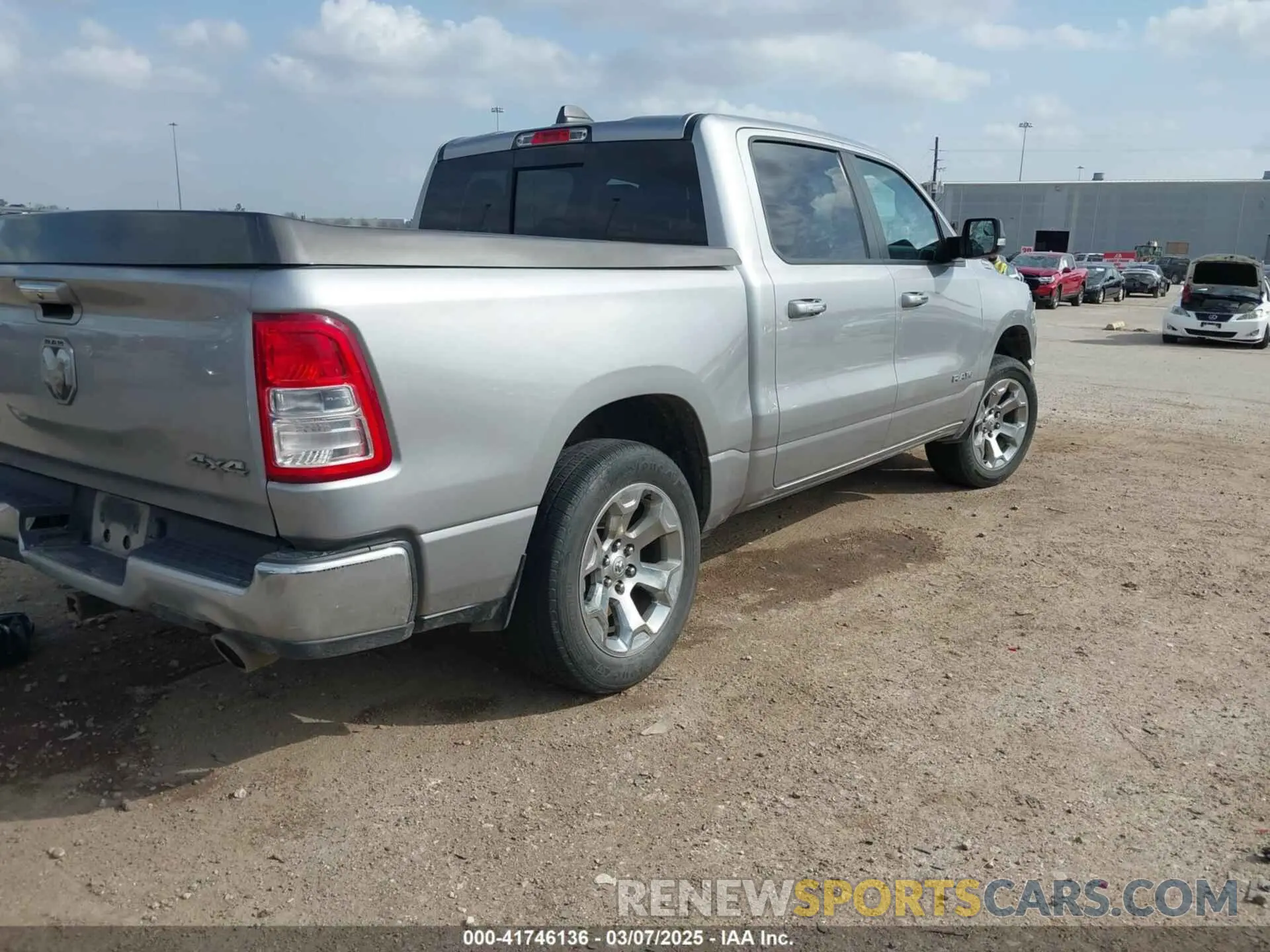 4 fotografías del automóvil dañado 1C6SRFFTXLN104769 RAM 1500 2020