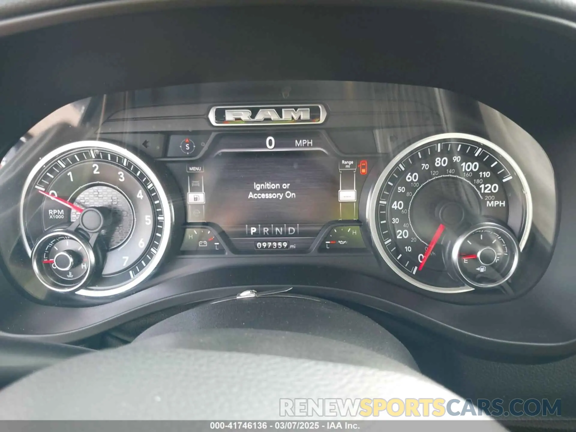7 fotografías del automóvil dañado 1C6SRFFTXLN104769 RAM 1500 2020
