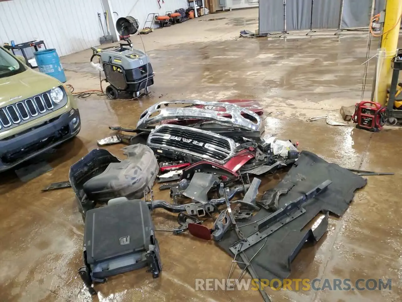 12 fotografías del automóvil dañado 1C6SRFFTXLN174773 RAM 1500 2020