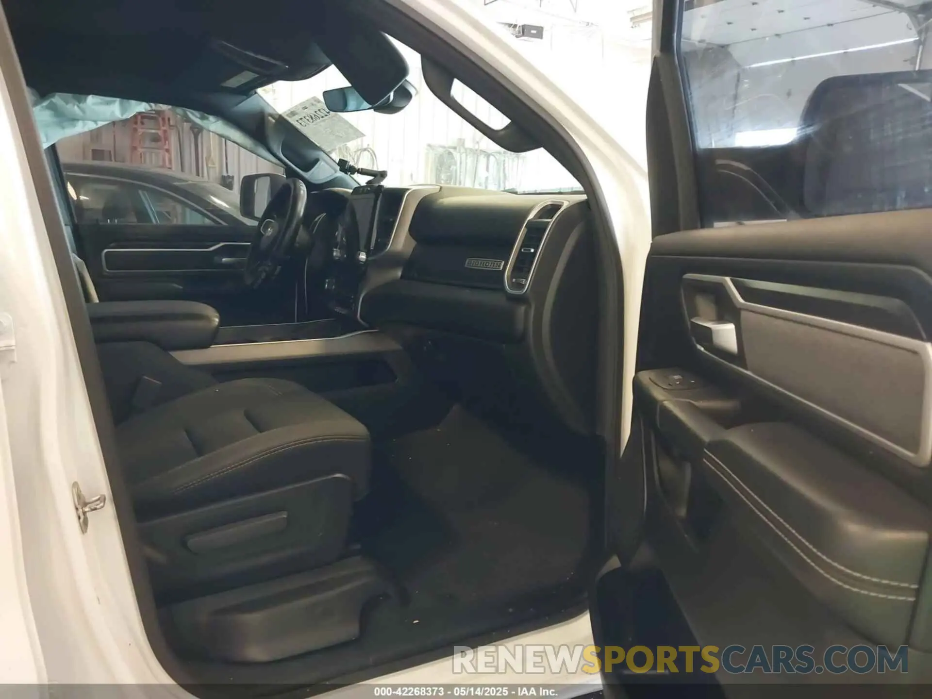 5 fotografías del automóvil dañado 1C6SRFFTXLN241064 RAM 1500 2020