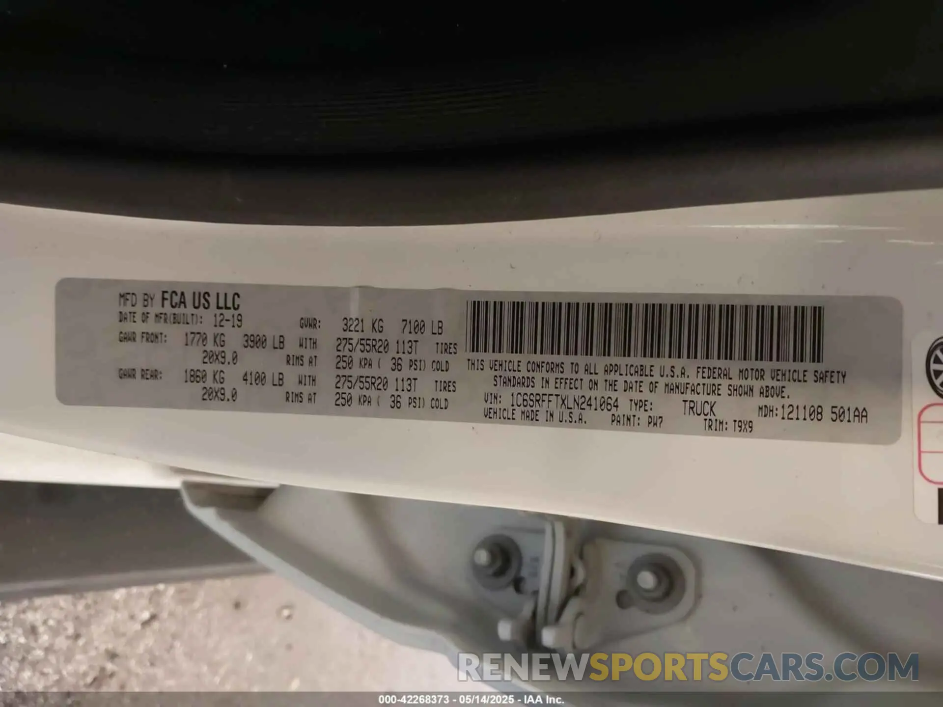 9 fotografías del automóvil dañado 1C6SRFFTXLN241064 RAM 1500 2020