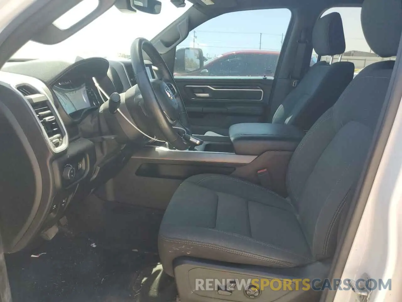 7 fotografías del automóvil dañado 1C6SRFFTXLN355274 RAM 1500 2020