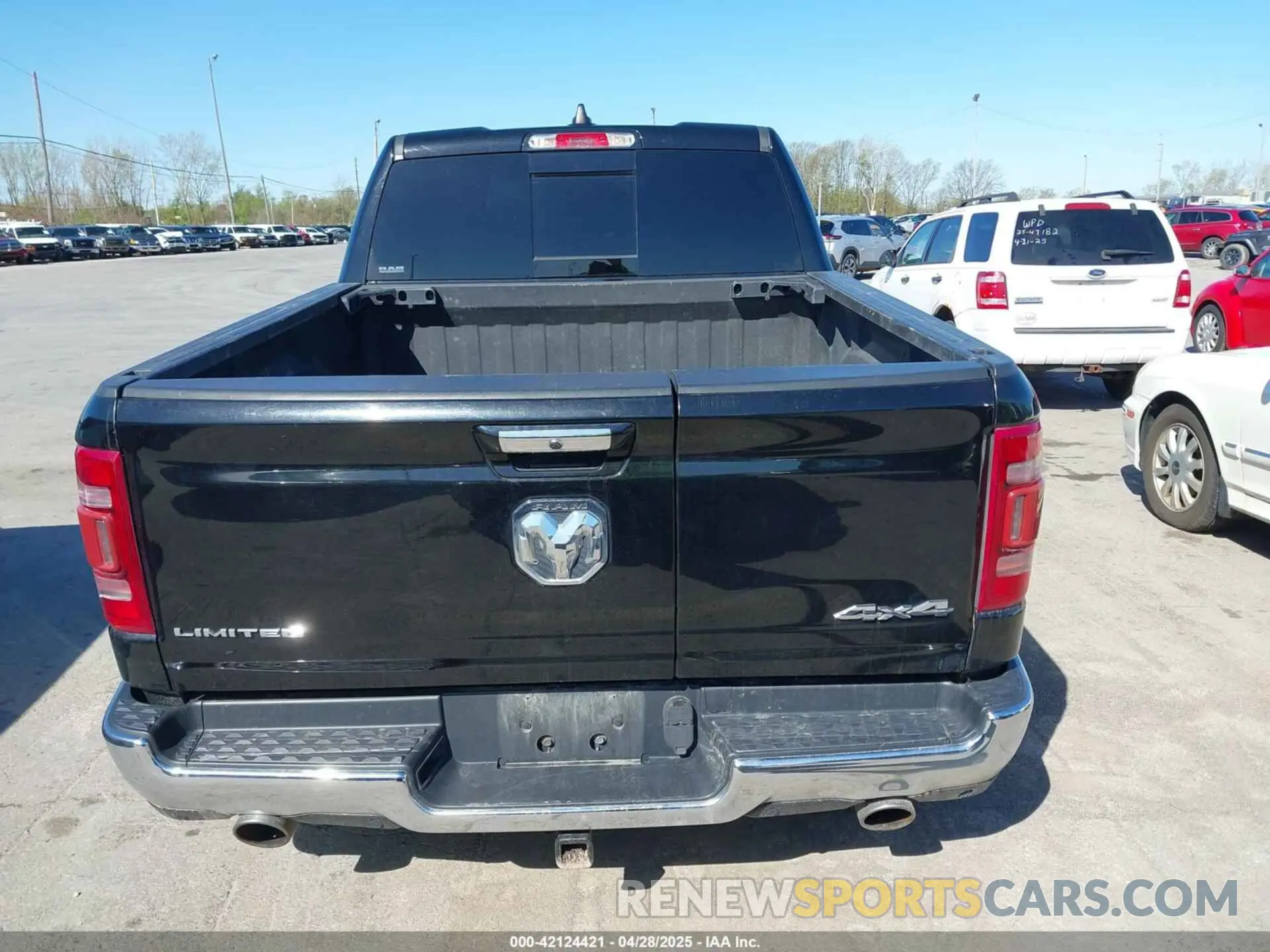 16 fotografías del automóvil dañado 1C6SRFHT1LN219449 RAM 1500 2020