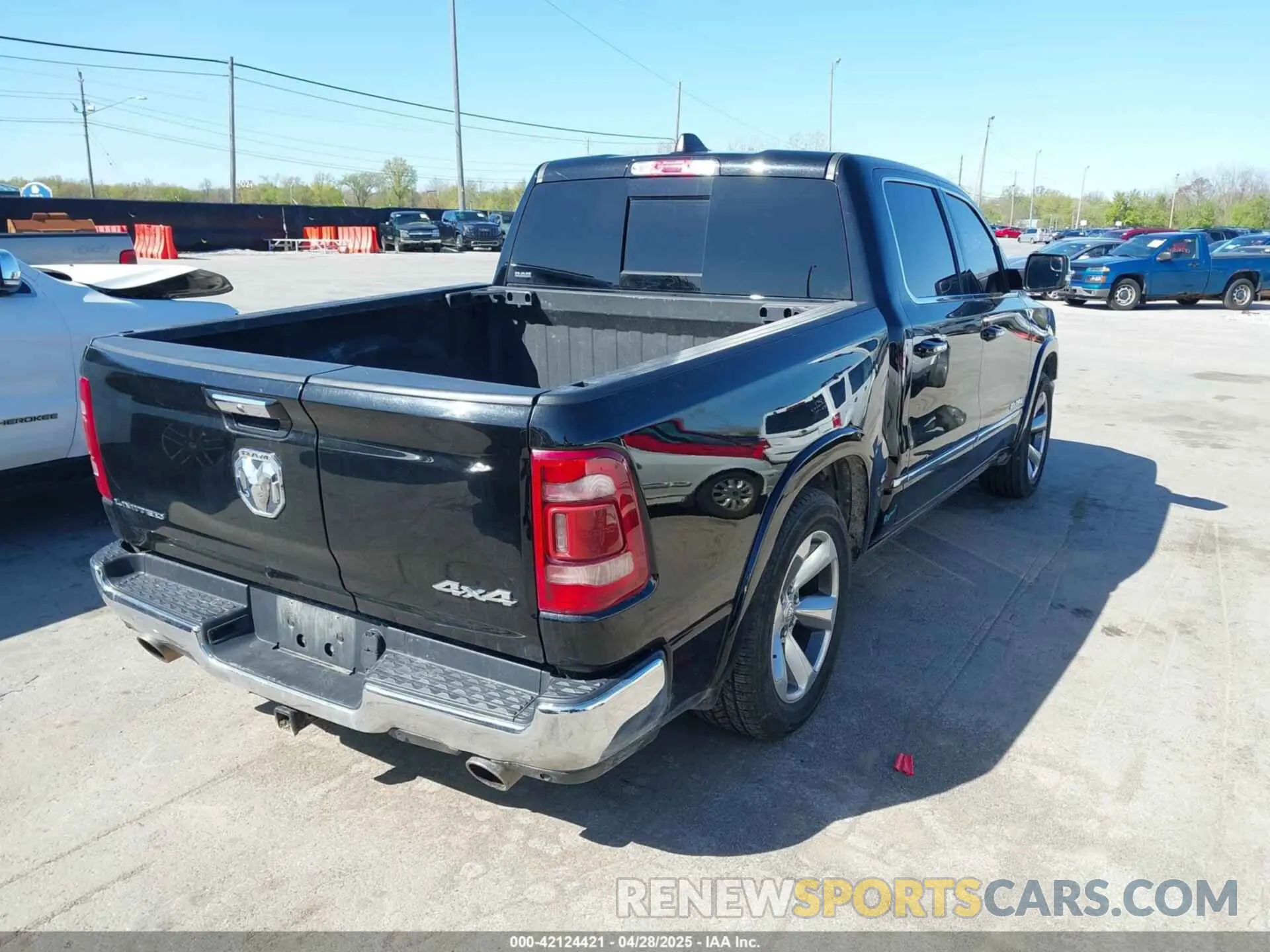 4 fotografías del automóvil dañado 1C6SRFHT1LN219449 RAM 1500 2020