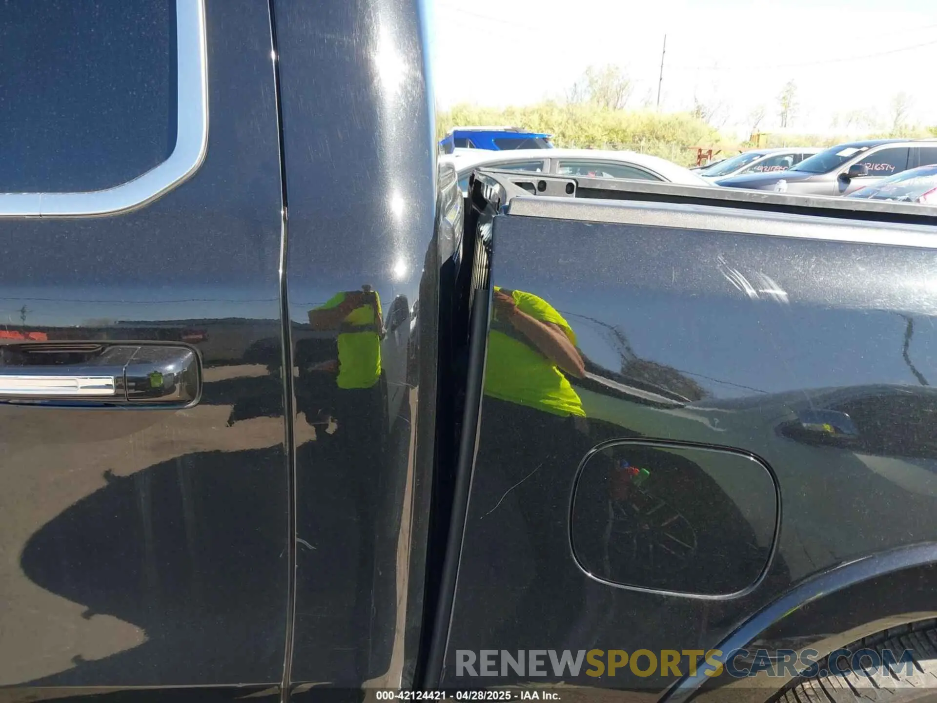 6 fotografías del automóvil dañado 1C6SRFHT1LN219449 RAM 1500 2020