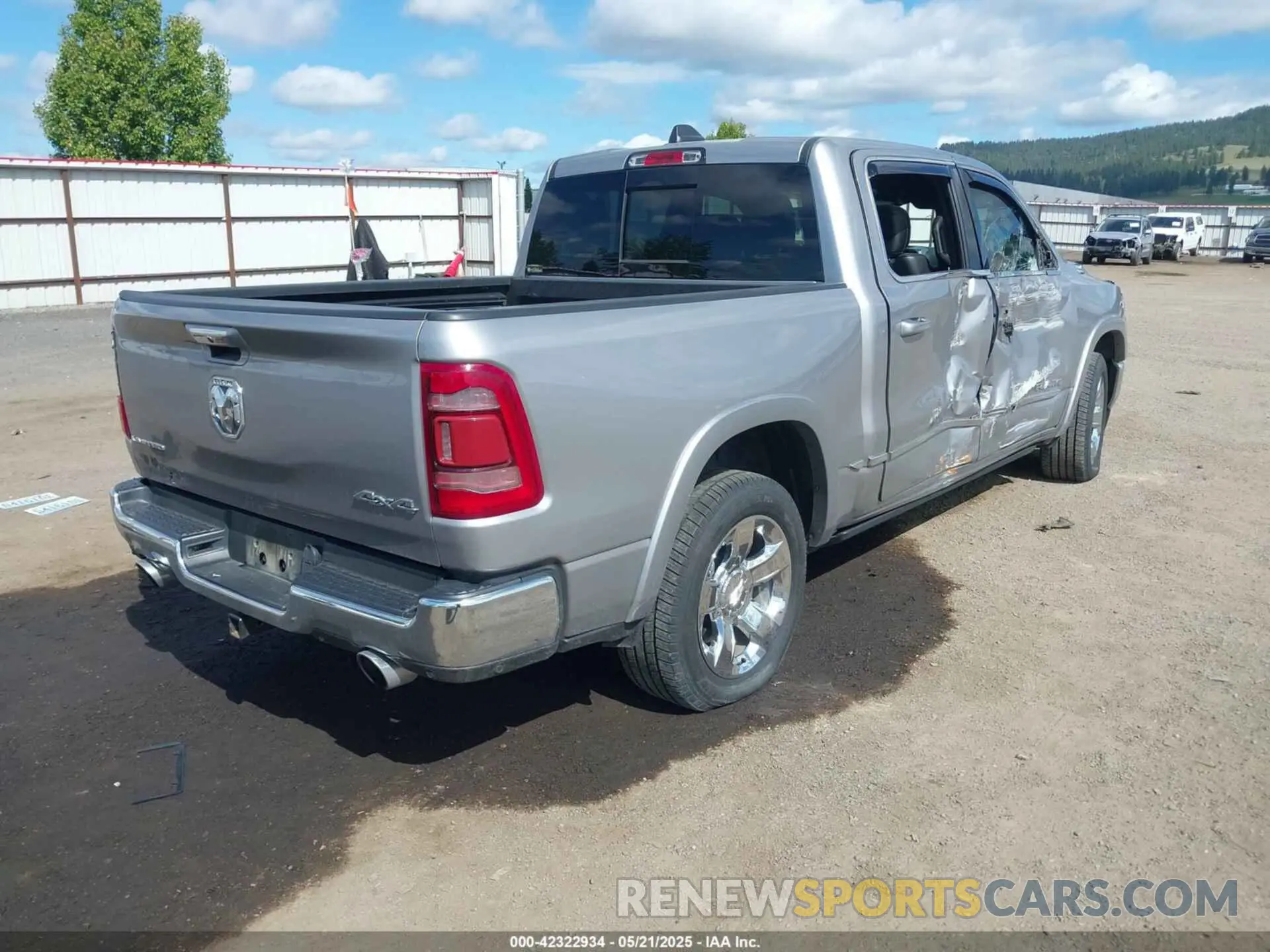 4 fotografías del automóvil dañado 1C6SRFHT2LN156393 RAM 1500 2020