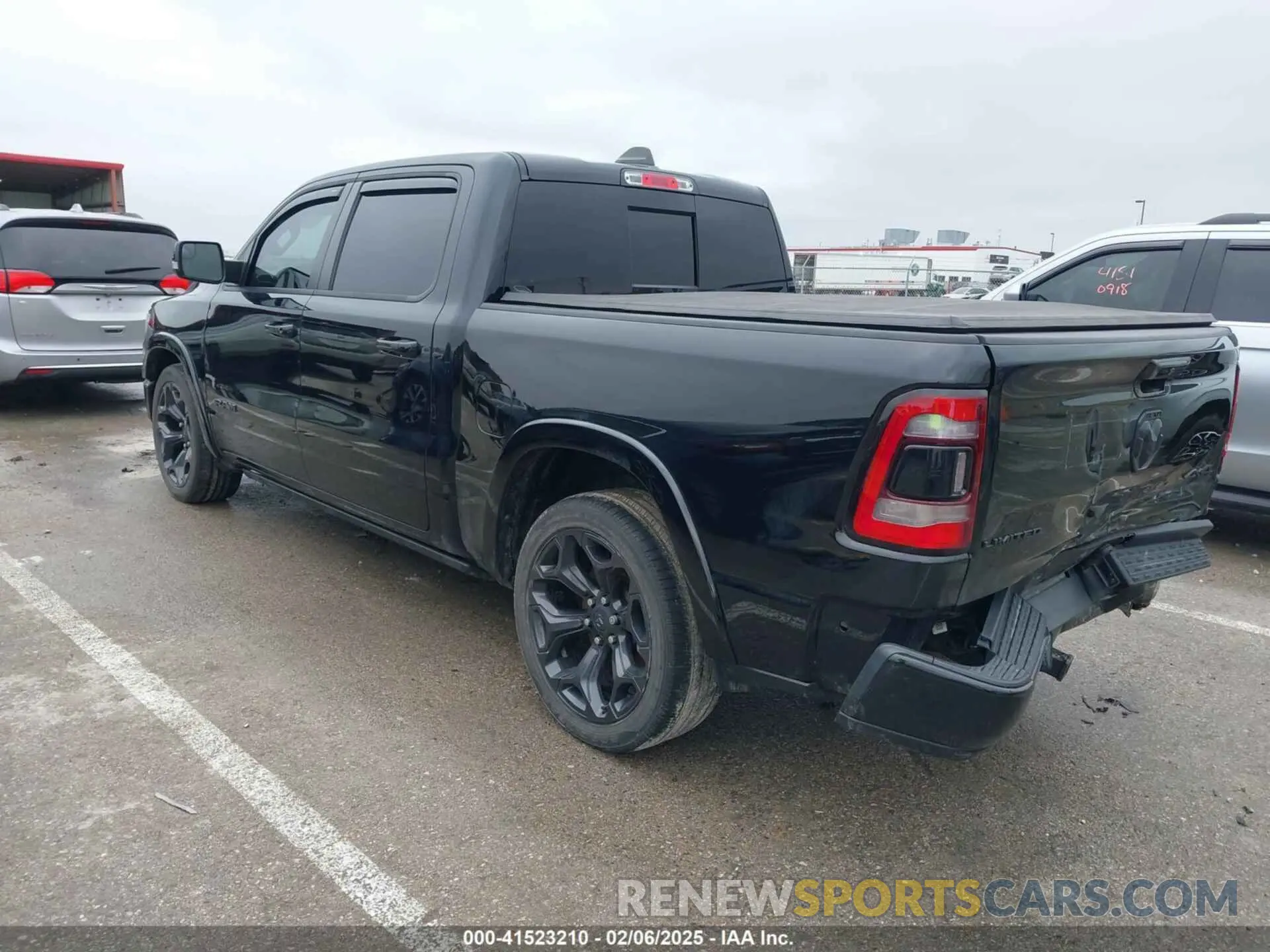 3 fotografías del automóvil dañado 1C6SRFHT3LN407647 RAM 1500 2020