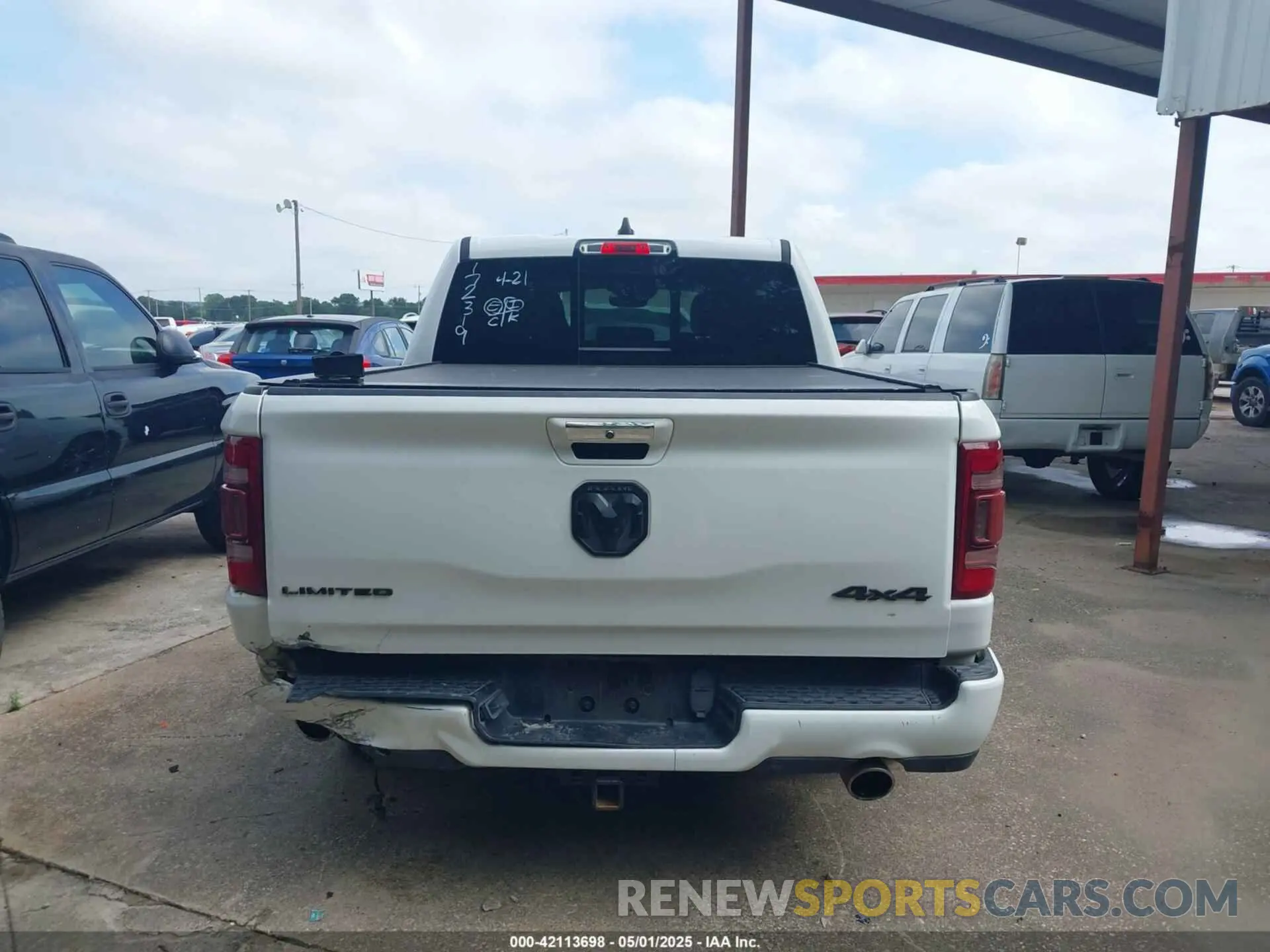16 fotografías del automóvil dañado 1C6SRFHT4LN172319 RAM 1500 2020