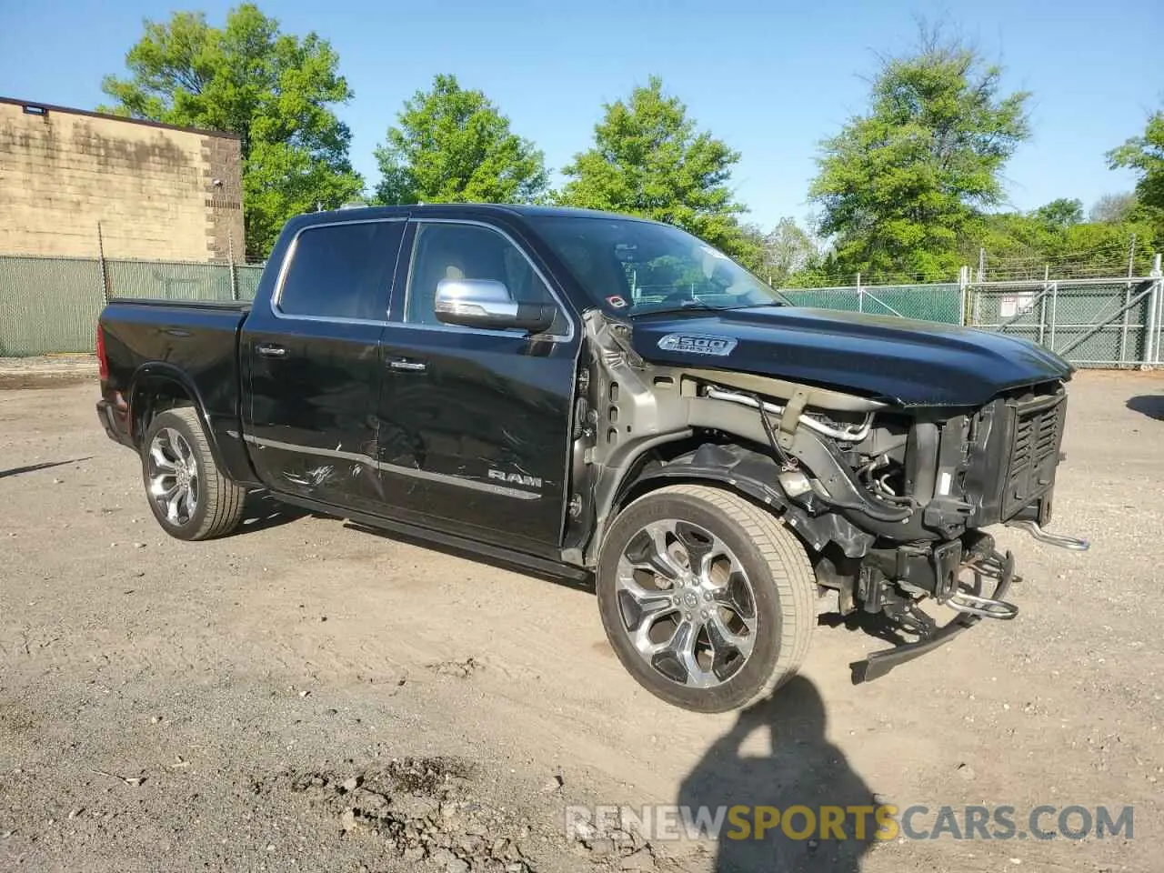 4 fotografías del automóvil dañado 1C6SRFHT8LN189415 RAM 1500 2020