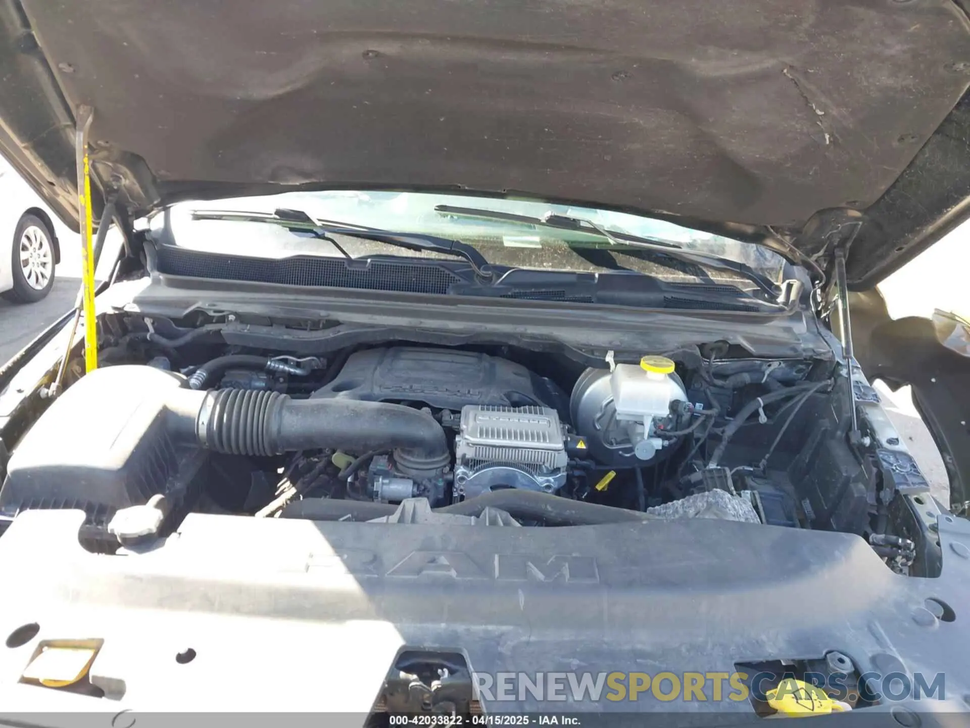10 fotografías del automóvil dañado 1C6SRFJT0LN101435 RAM 1500 2020