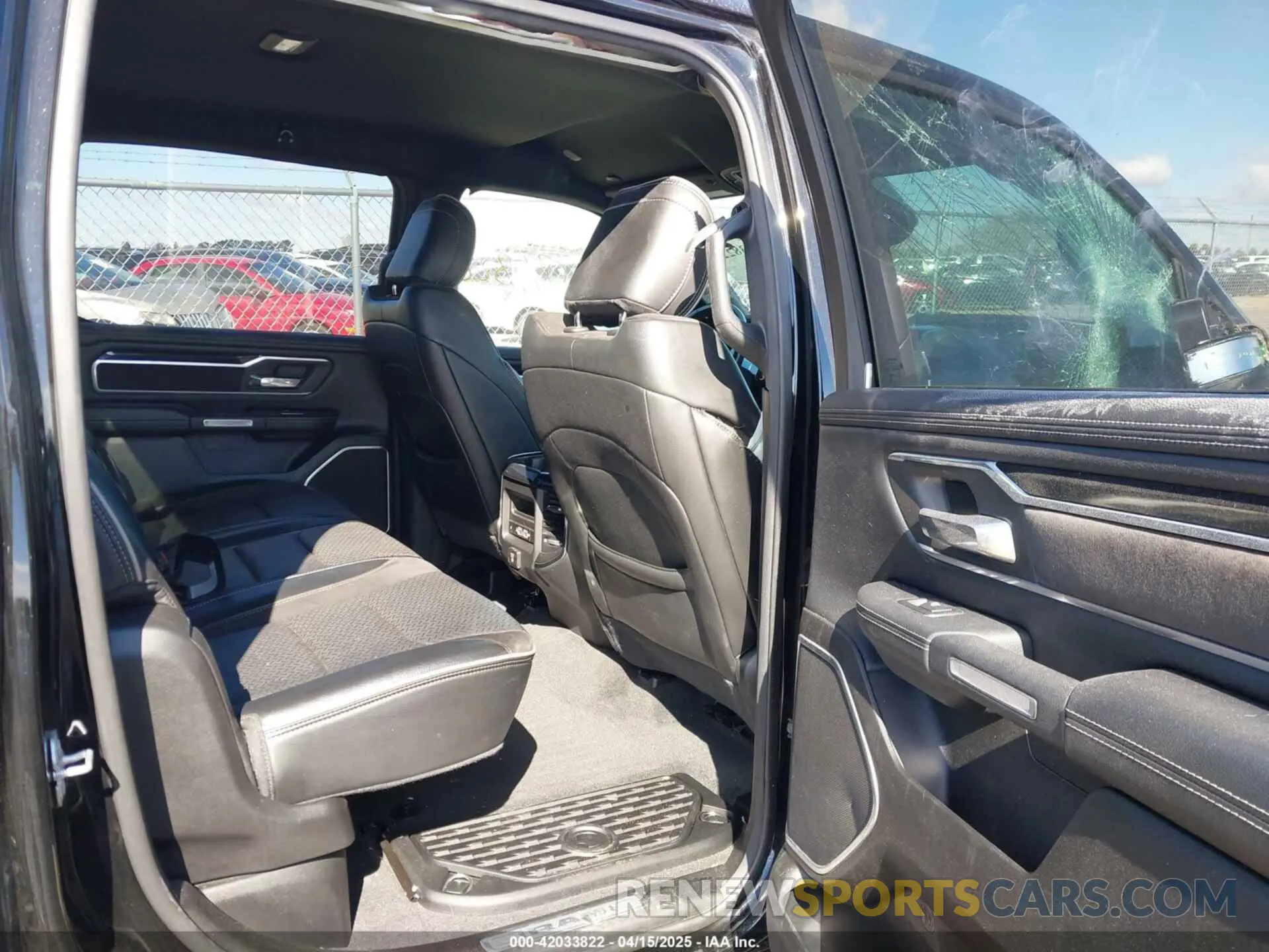 8 fotografías del automóvil dañado 1C6SRFJT0LN101435 RAM 1500 2020