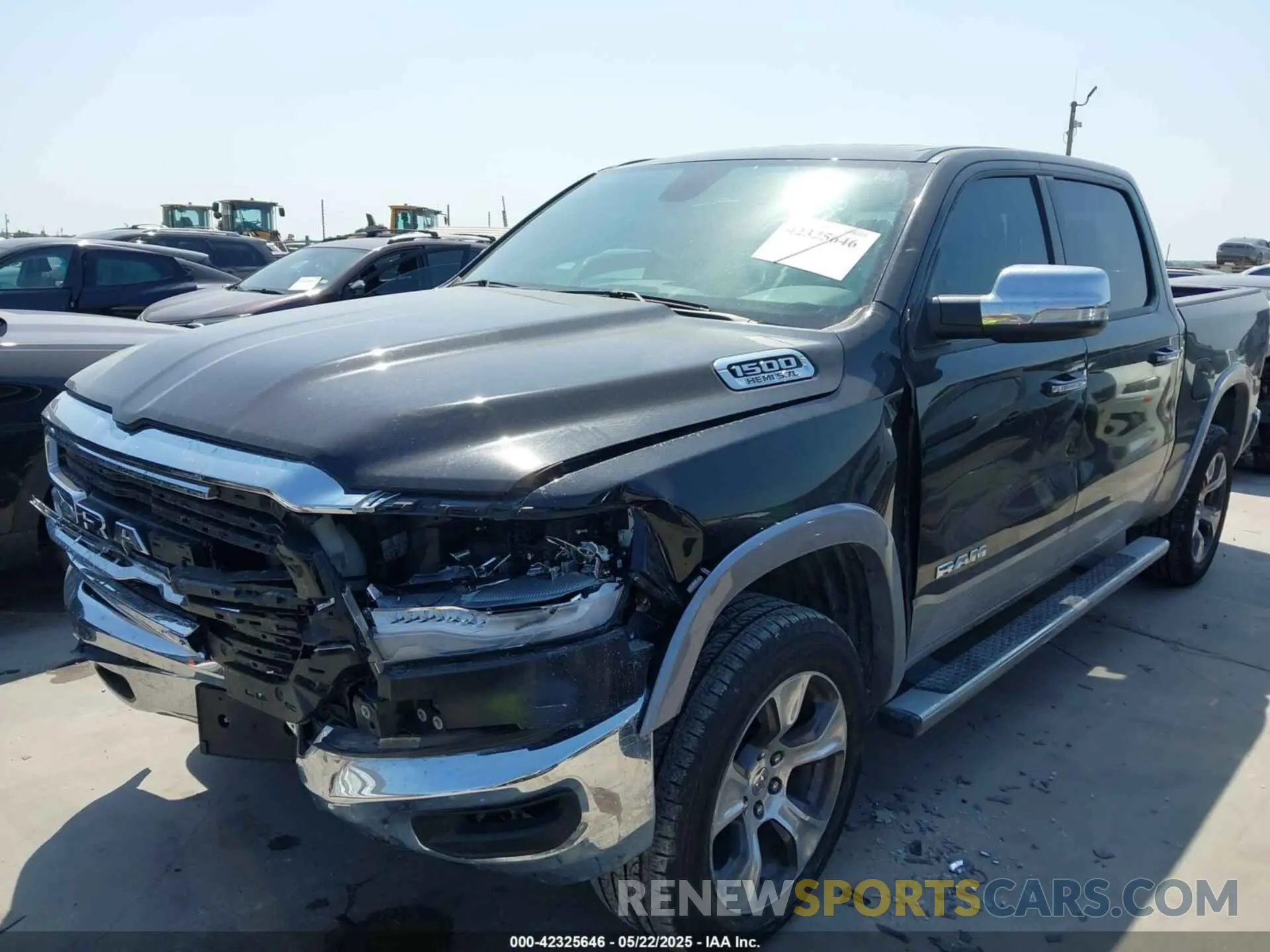 2 fotografías del automóvil dañado 1C6SRFJT0LN323862 RAM 1500 2020