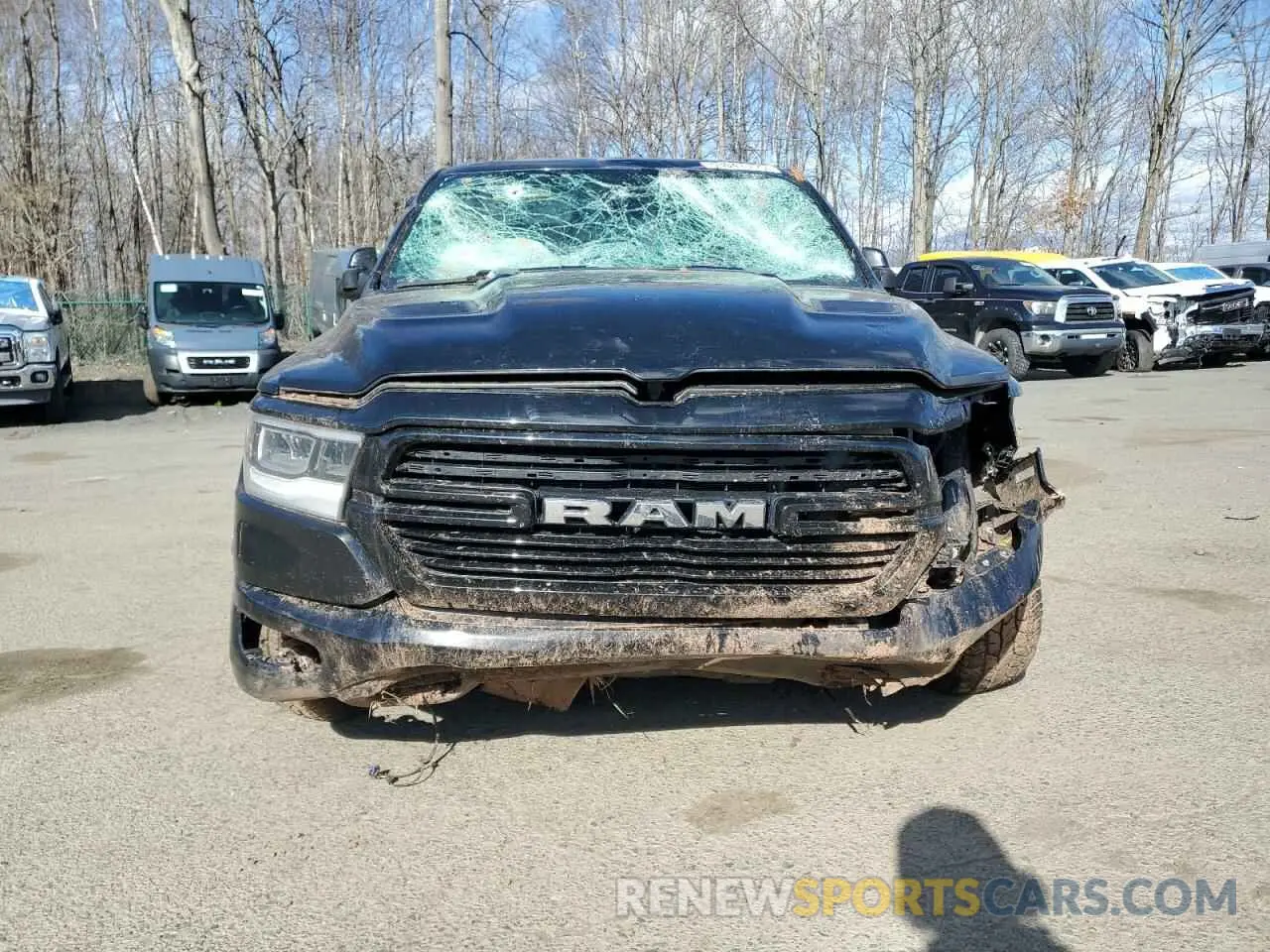 5 fotografías del automóvil dañado 1C6SRFJT1LN106854 RAM 1500 2020