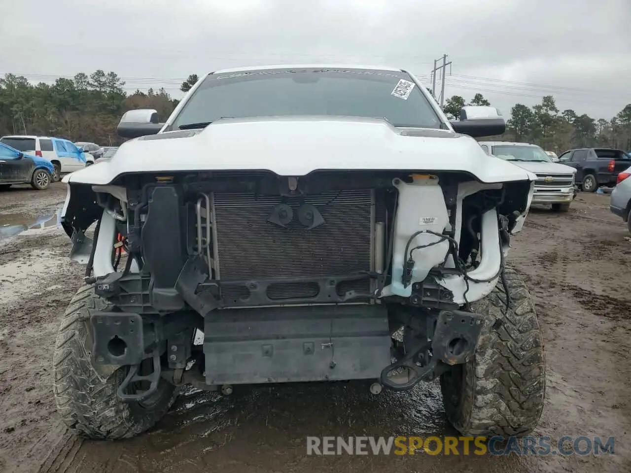 5 fotografías del automóvil dañado 1C6SRFJT1LN134573 RAM 1500 2020