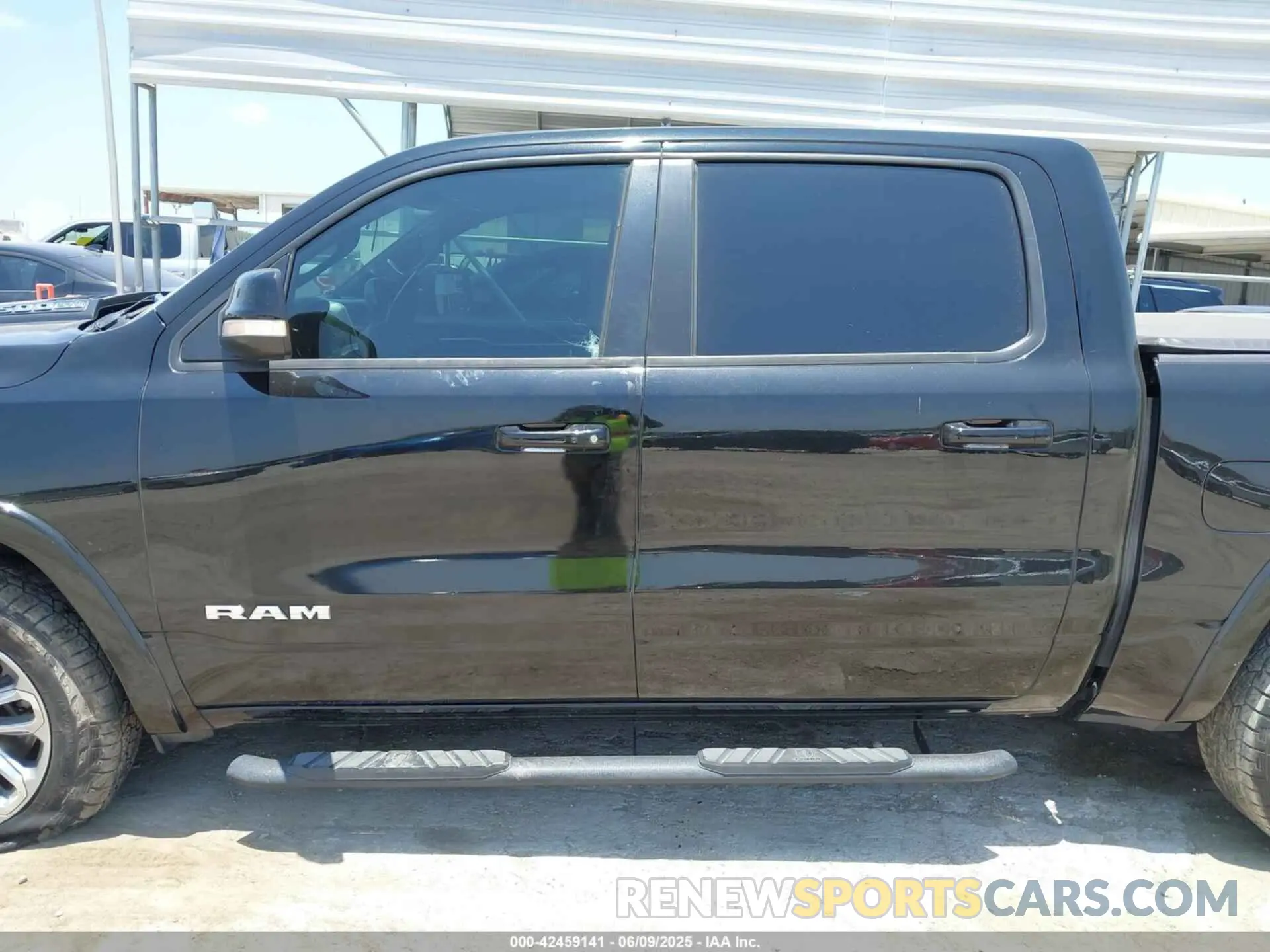 14 fotografías del automóvil dañado 1C6SRFJT1LN287776 RAM 1500 2020