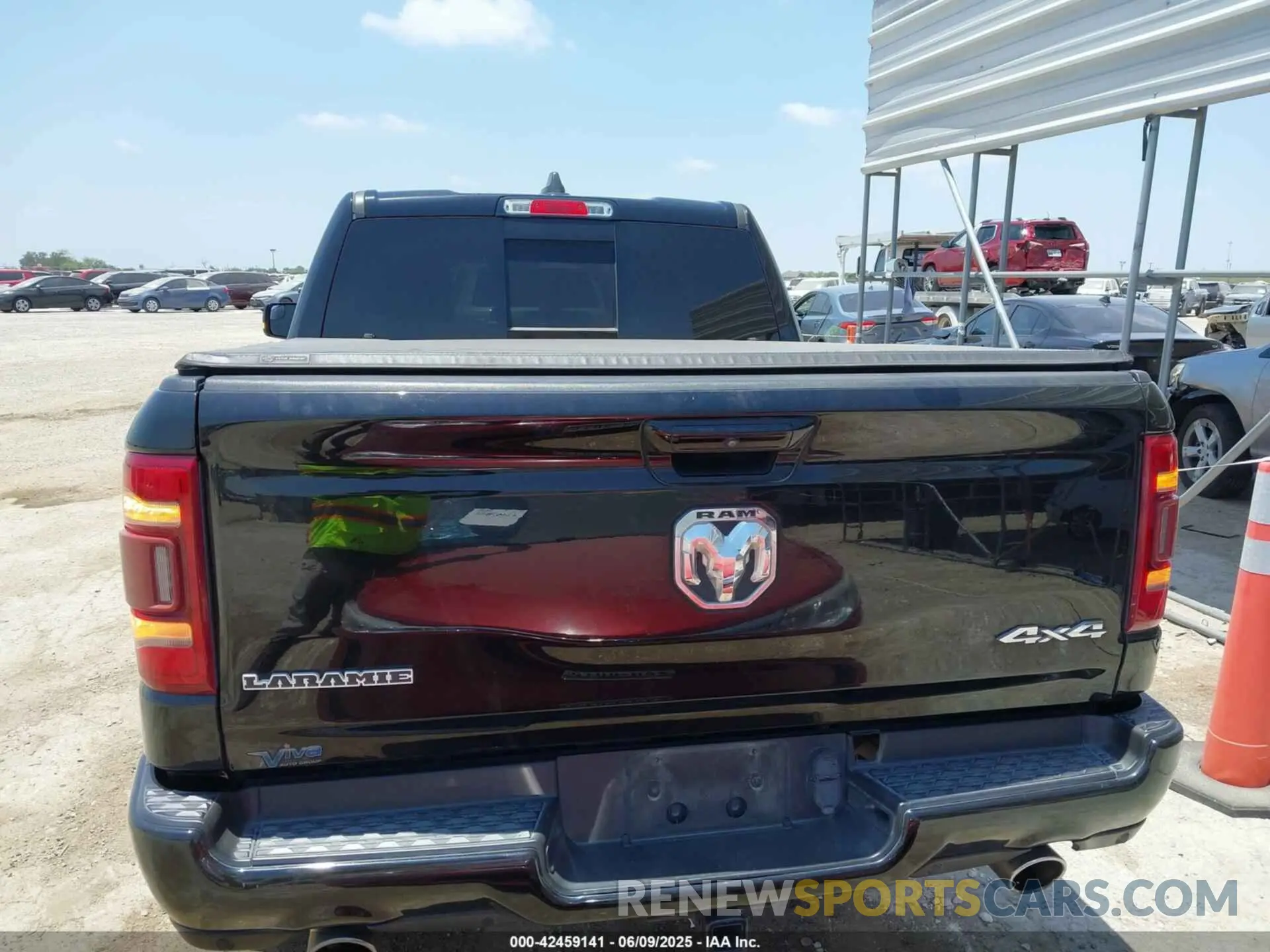16 fotografías del automóvil dañado 1C6SRFJT1LN287776 RAM 1500 2020