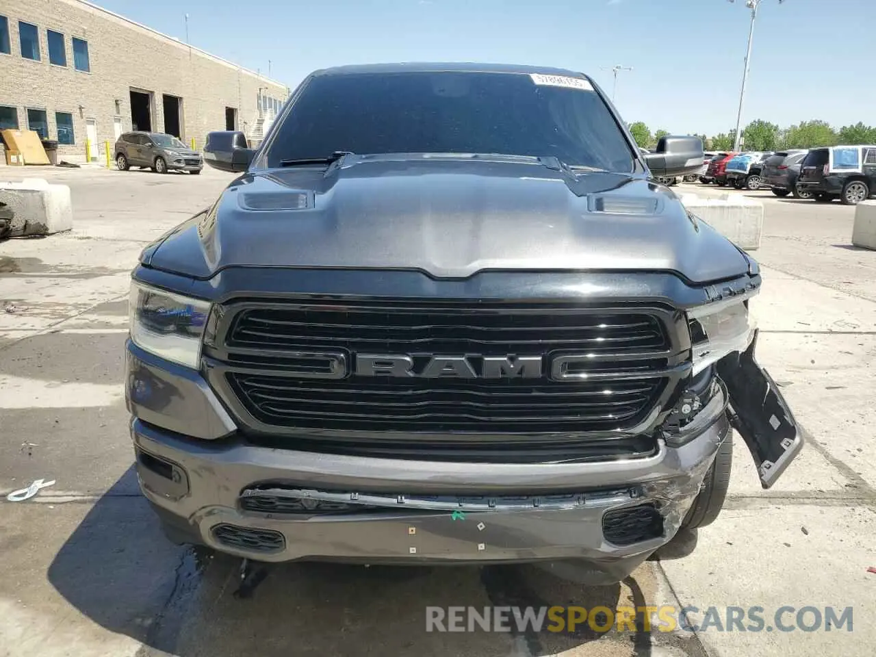 5 fotografías del automóvil dañado 1C6SRFJT1LN367756 RAM 1500 2020
