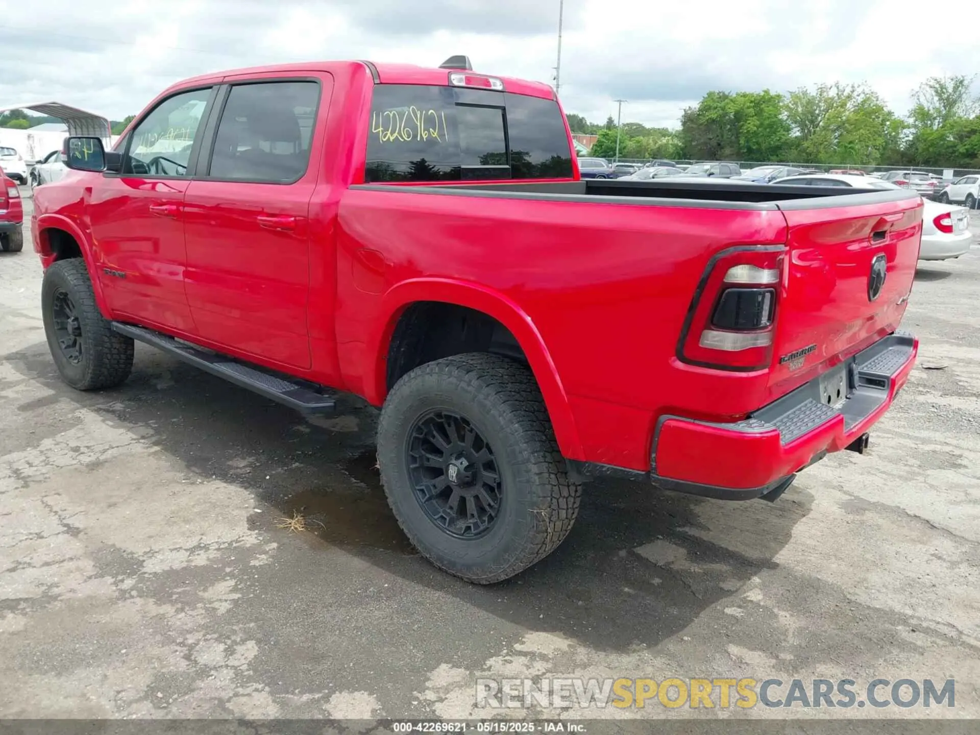 3 fotografías del automóvil dañado 1C6SRFJT6LN183087 RAM 1500 2020