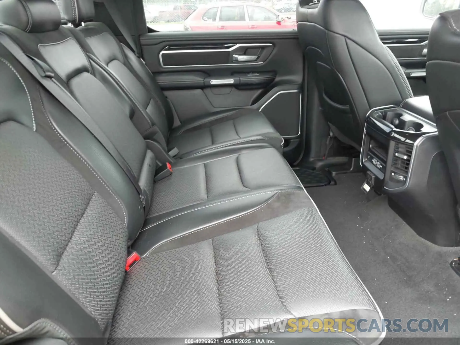 8 fotografías del automóvil dañado 1C6SRFJT6LN183087 RAM 1500 2020