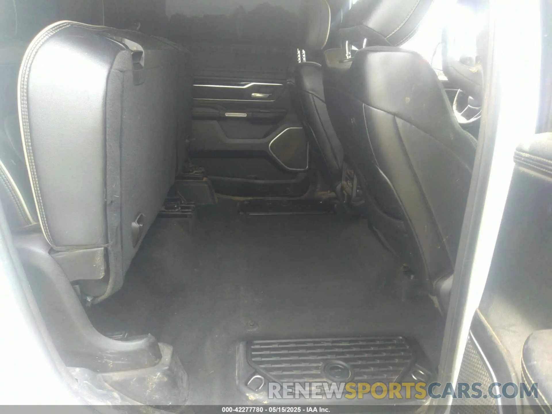 8 fotografías del automóvil dañado 1C6SRFJT6LN398405 RAM 1500 2020