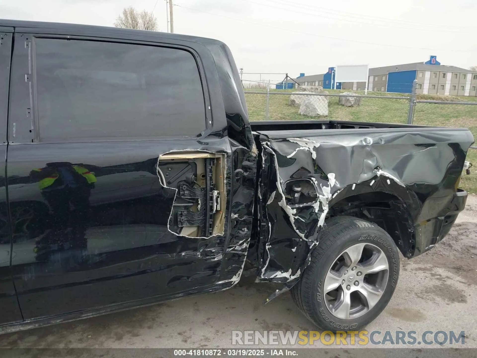 6 fotografías del automóvil dañado 1C6SRFJT8LN419772 RAM 1500 2020