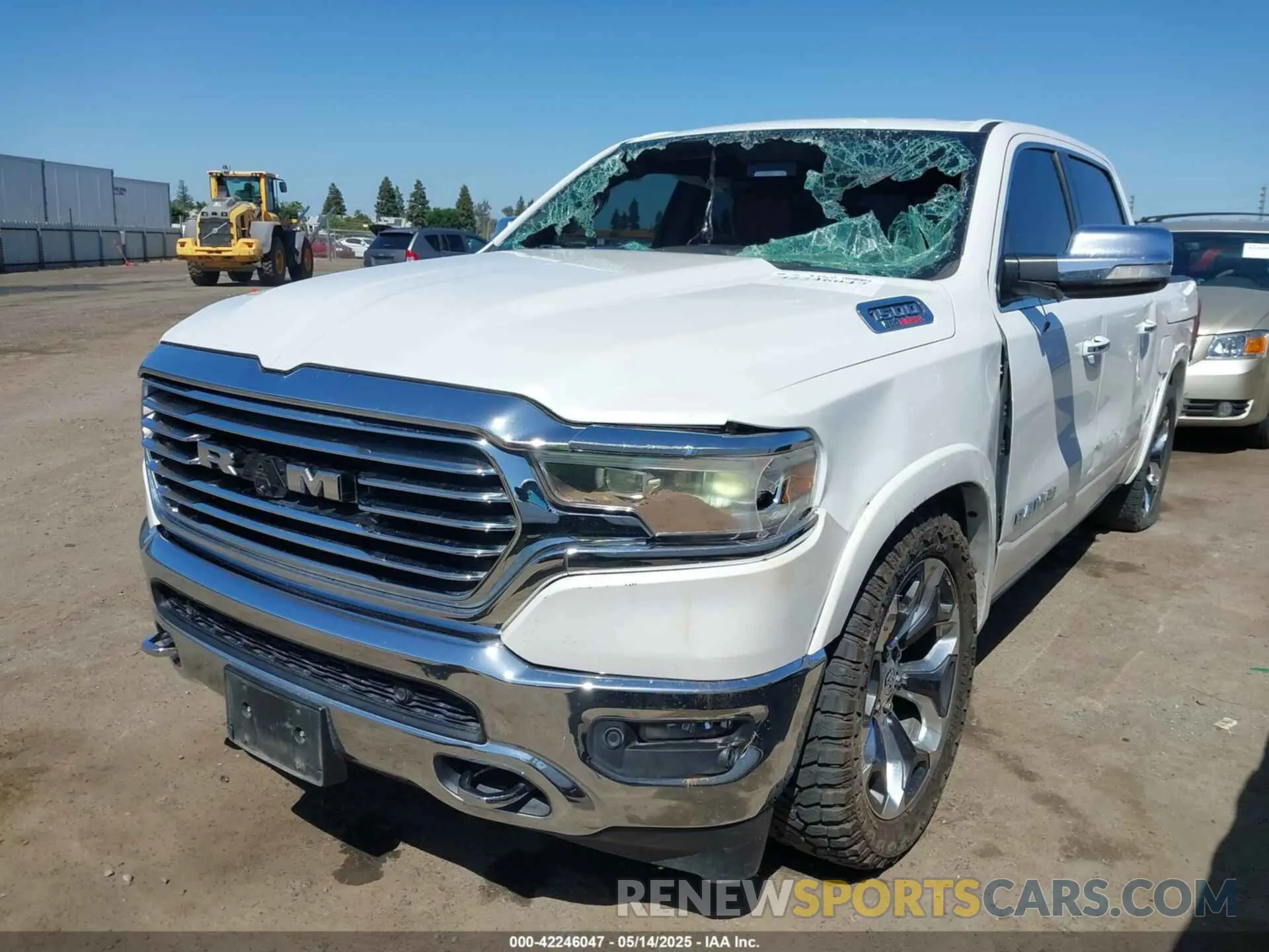 2 fotografías del automóvil dañado 1C6SRFKM9LN229373 RAM 1500 2020