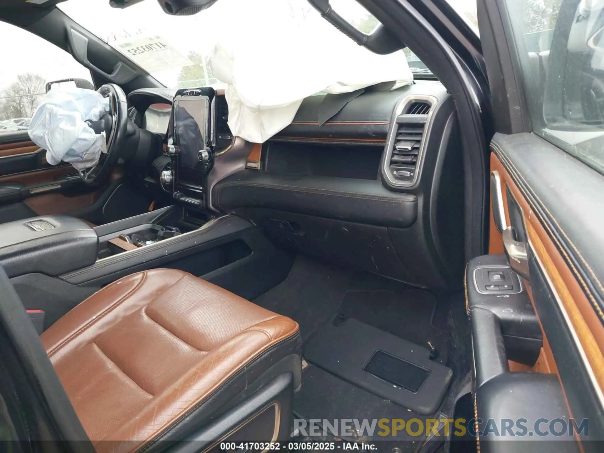 5 fotografías del automóvil dañado 1C6SRFKT8LN234913 RAM 1500 2020