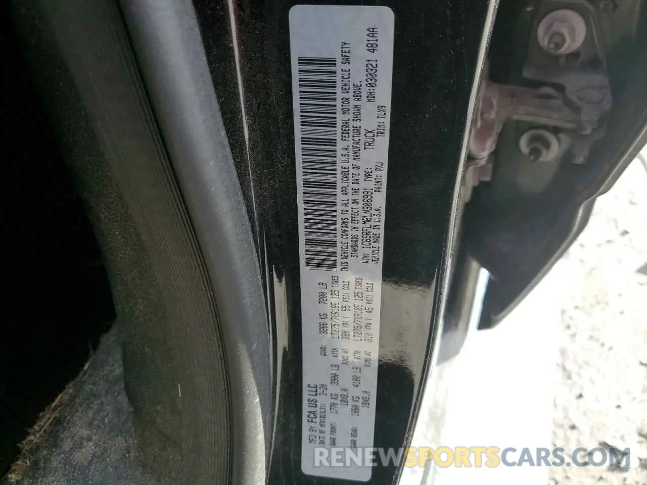12 fotografías del automóvil dañado 1C6SRFLM6LN306991 RAM 1500 2020