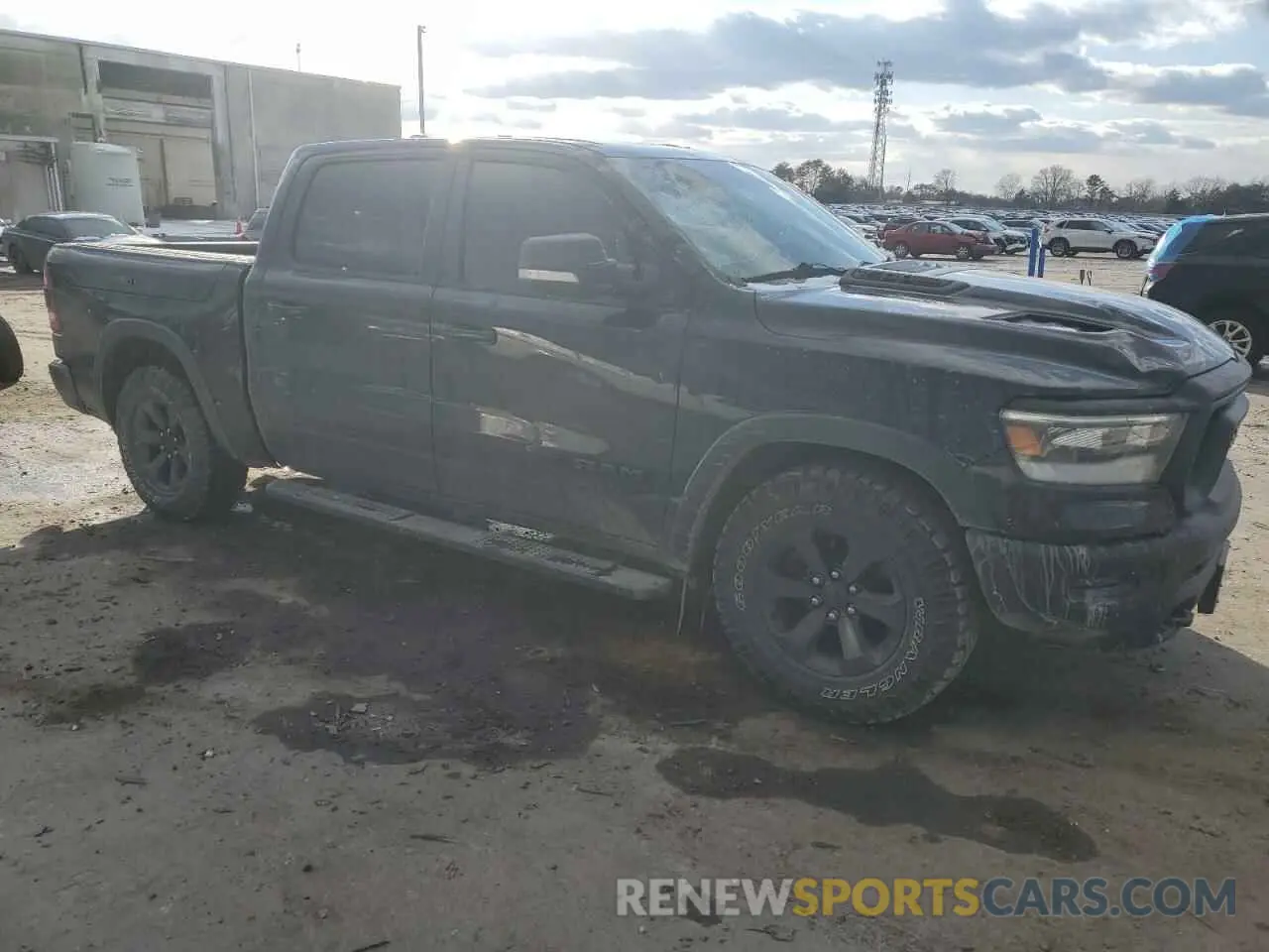 4 fotografías del automóvil dañado 1C6SRFLM6LN306991 RAM 1500 2020