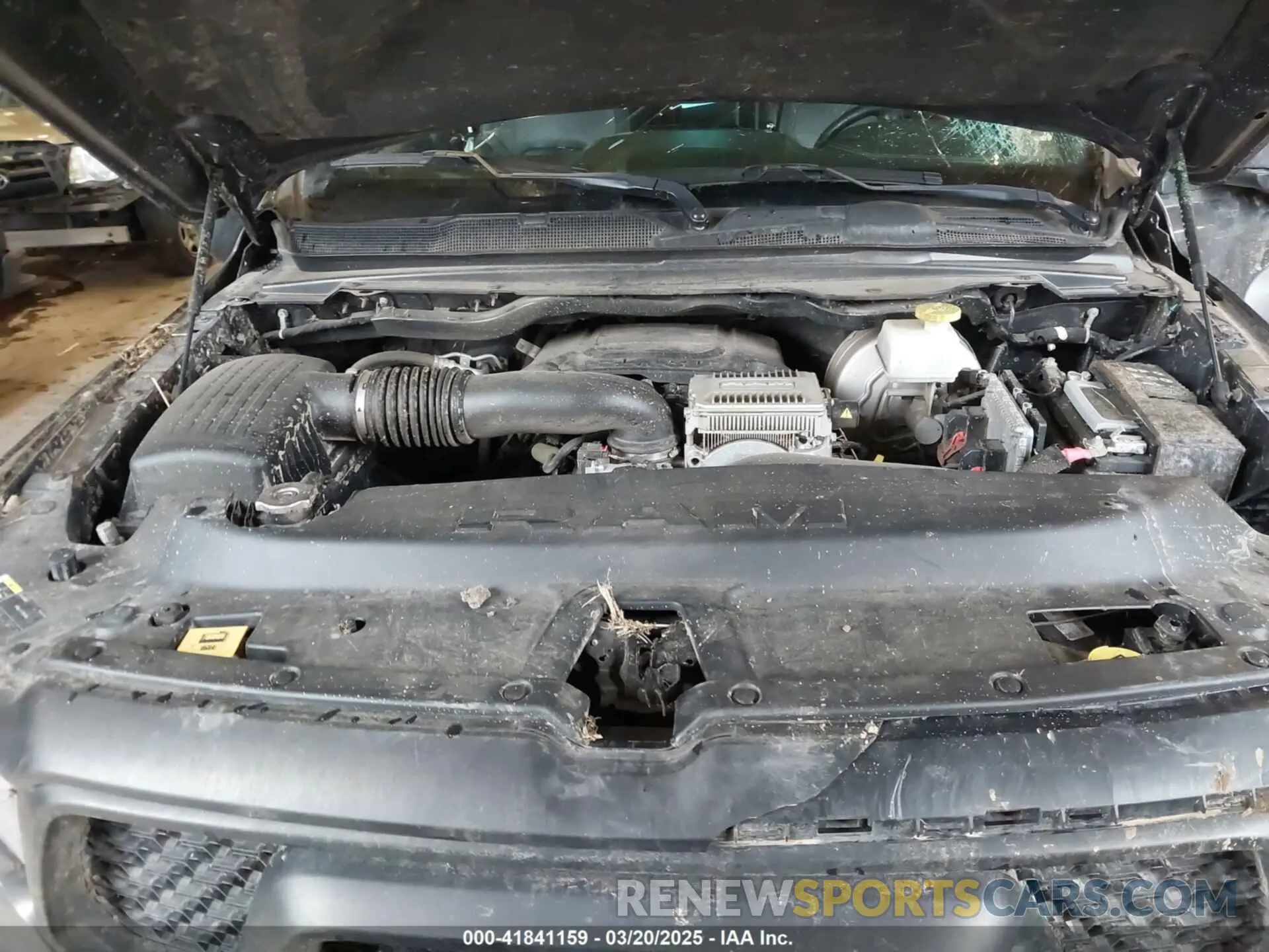 10 fotografías del automóvil dañado 1C6SRFLT0LN162491 RAM 1500 2020
