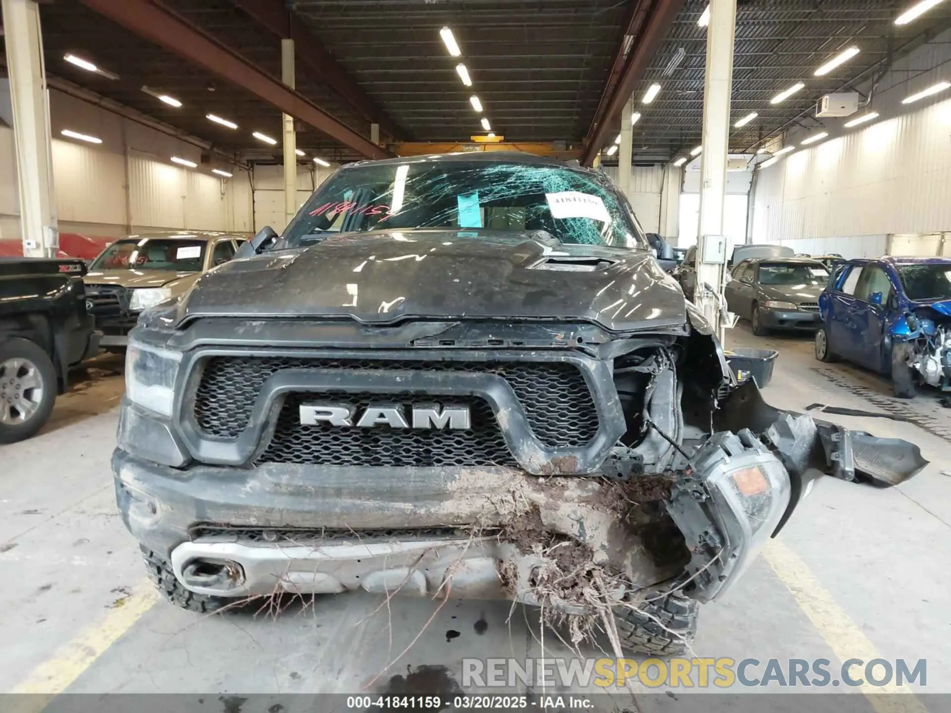 13 fotografías del automóvil dañado 1C6SRFLT0LN162491 RAM 1500 2020
