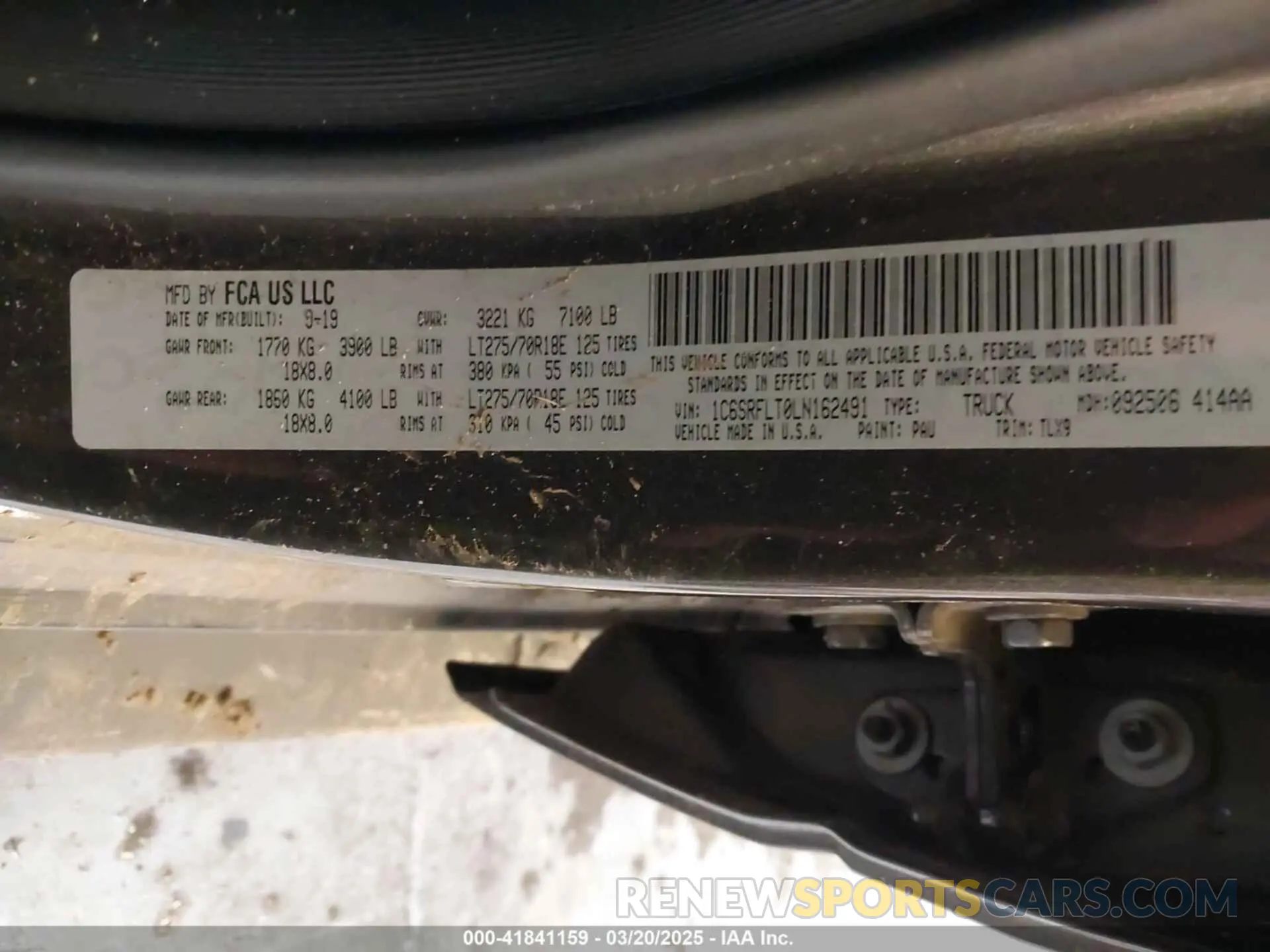 9 fotografías del automóvil dañado 1C6SRFLT0LN162491 RAM 1500 2020