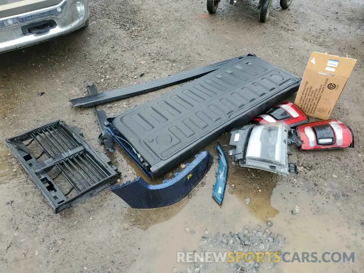12 fotografías del automóvil dañado 1C6SRFLT0LN220681 RAM 1500 2020