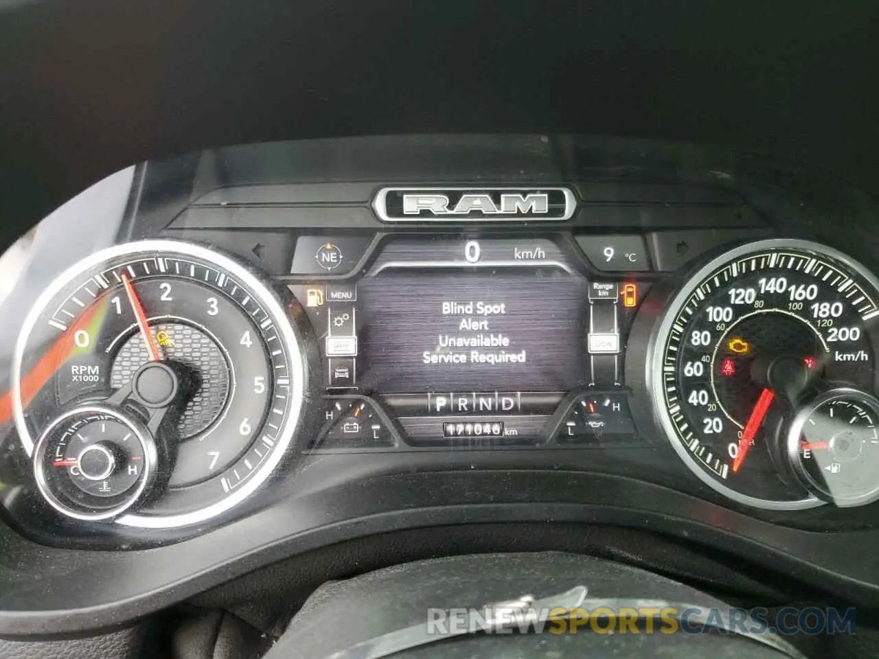 9 fotografías del automóvil dañado 1C6SRFLT0LN220681 RAM 1500 2020
