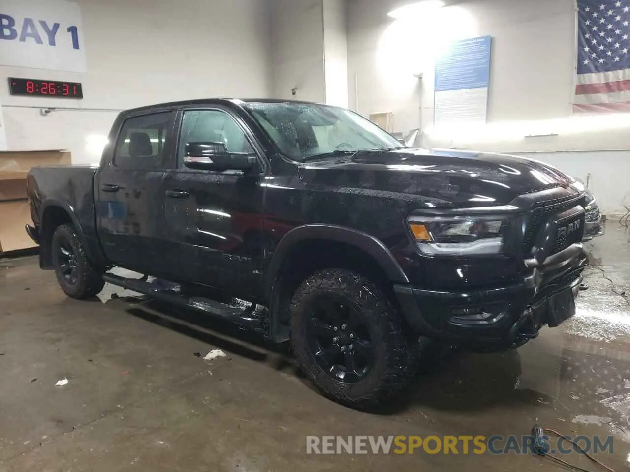 4 fotografías del automóvil dañado 1C6SRFLT0LN293467 RAM 1500 2020