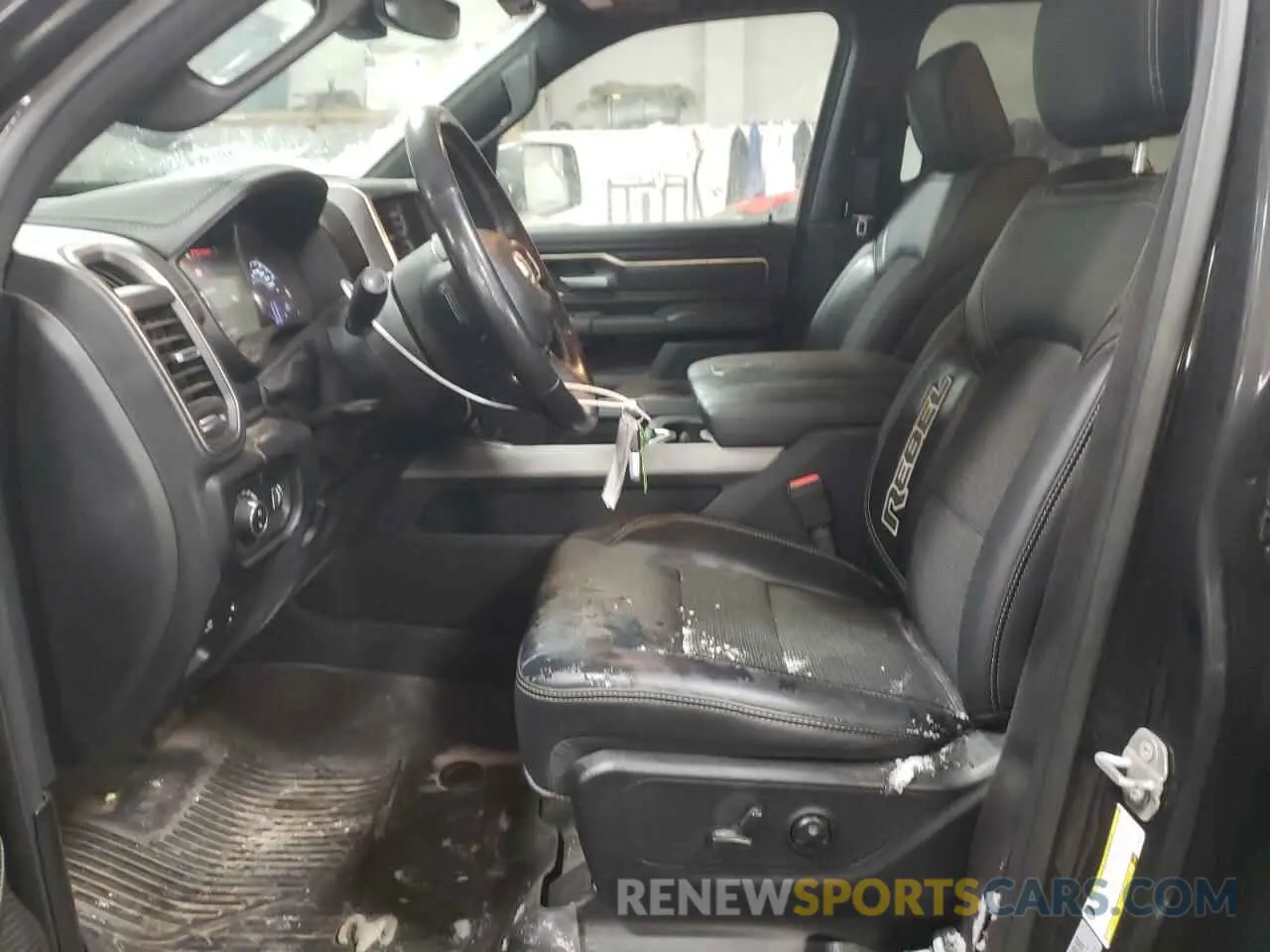 7 fotografías del automóvil dañado 1C6SRFLT0LN293467 RAM 1500 2020