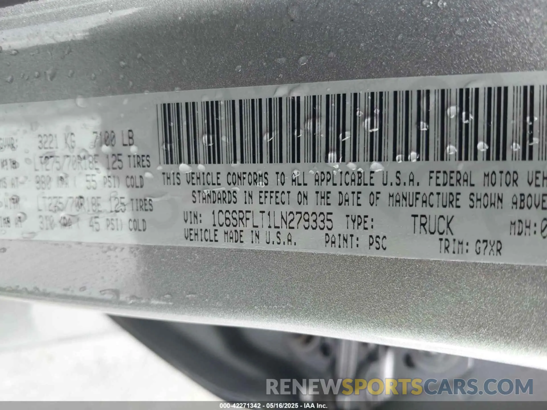 9 fotografías del automóvil dañado 1C6SRFLT1LN279335 RAM 1500 2020