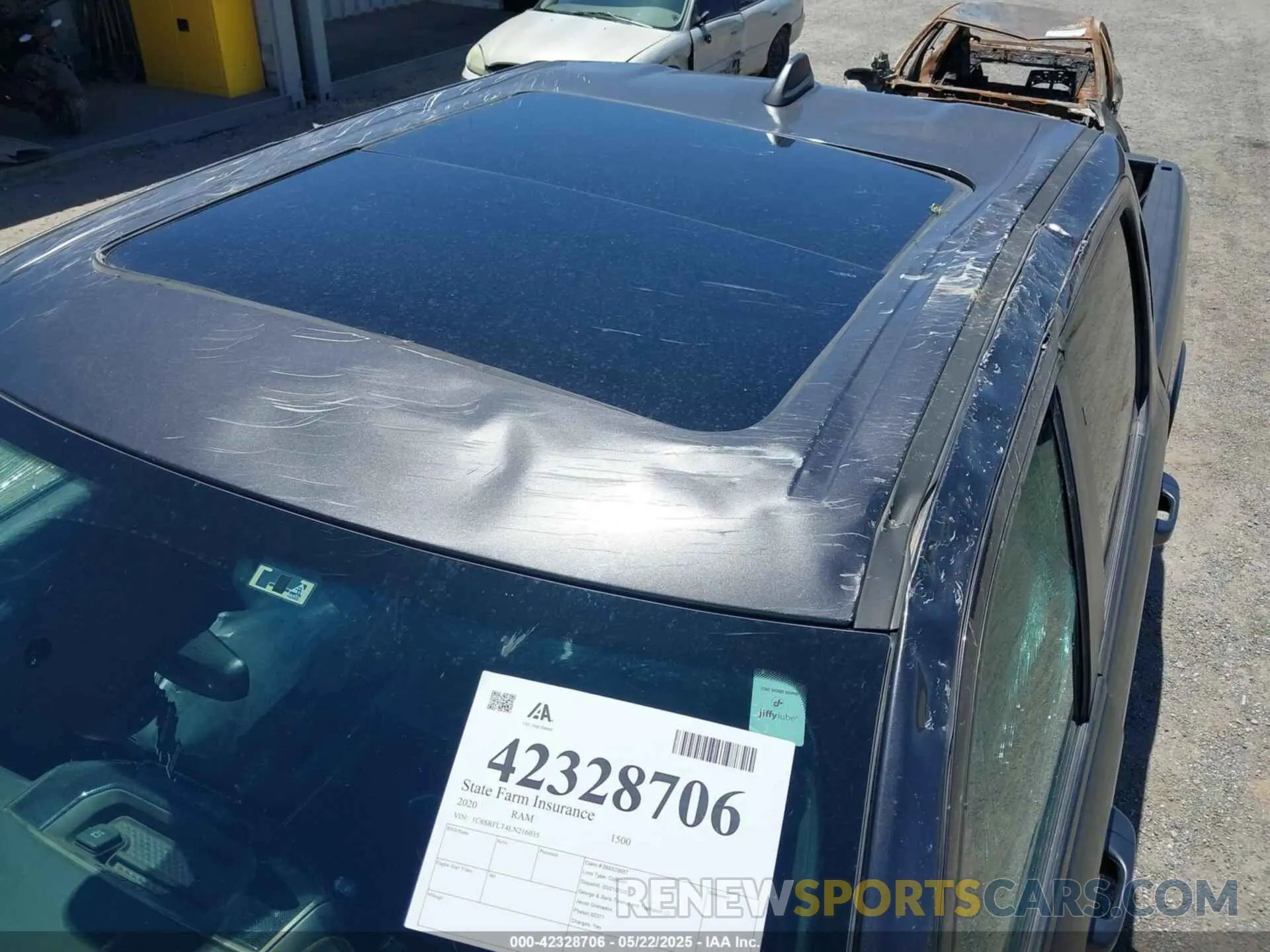 12 fotografías del automóvil dañado 1C6SRFLT4LN216035 RAM 1500 2020