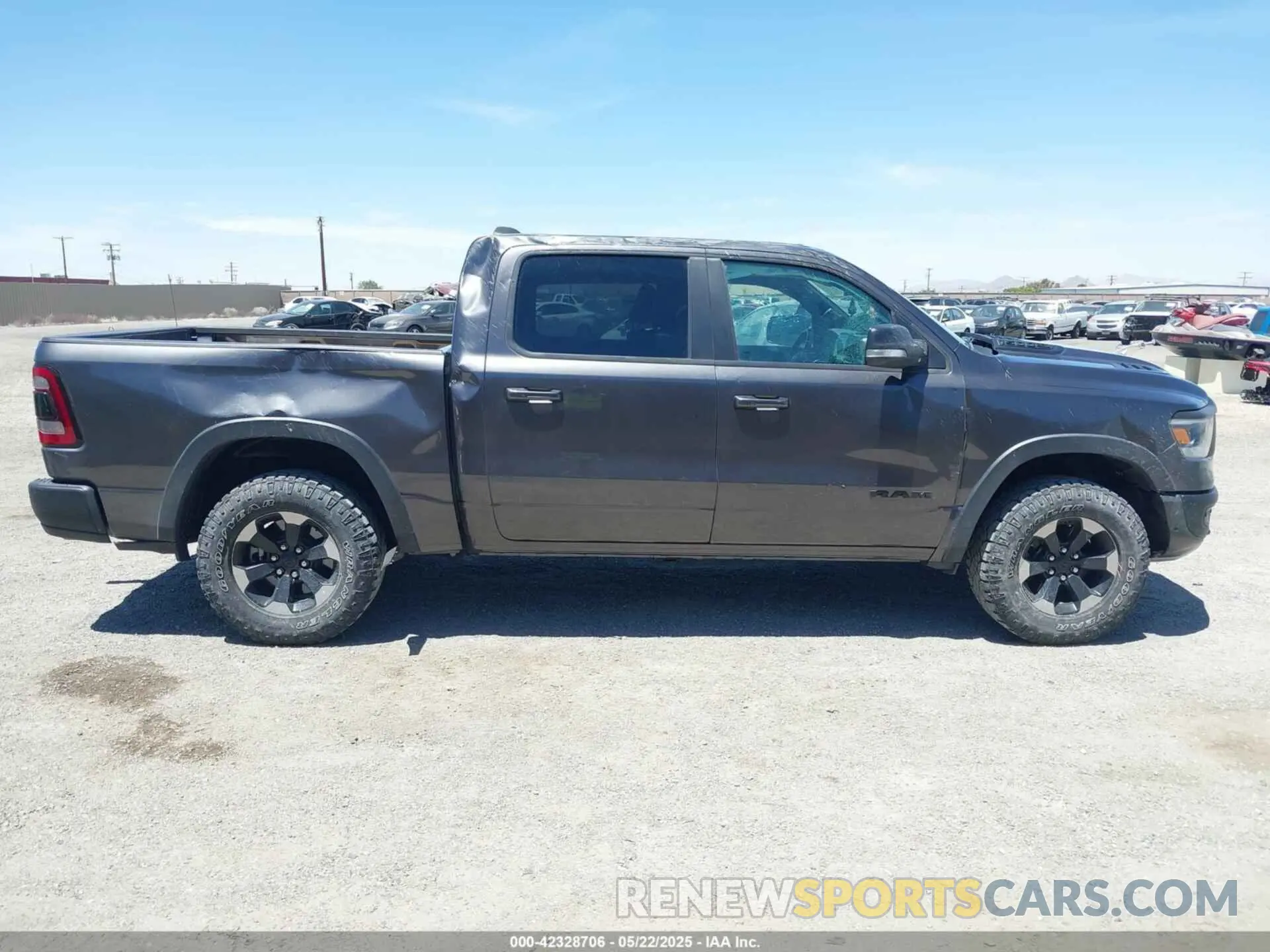 6 fotografías del automóvil dañado 1C6SRFLT4LN216035 RAM 1500 2020