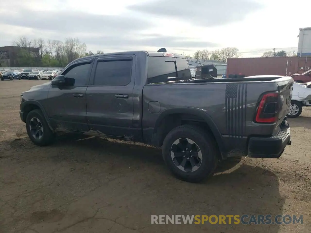 2 fotografías del automóvil dañado 1C6SRFLT5LN154225 RAM 1500 2020