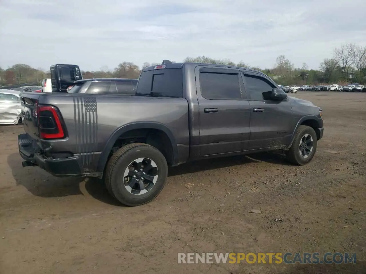 3 fotografías del automóvil dañado 1C6SRFLT5LN154225 RAM 1500 2020