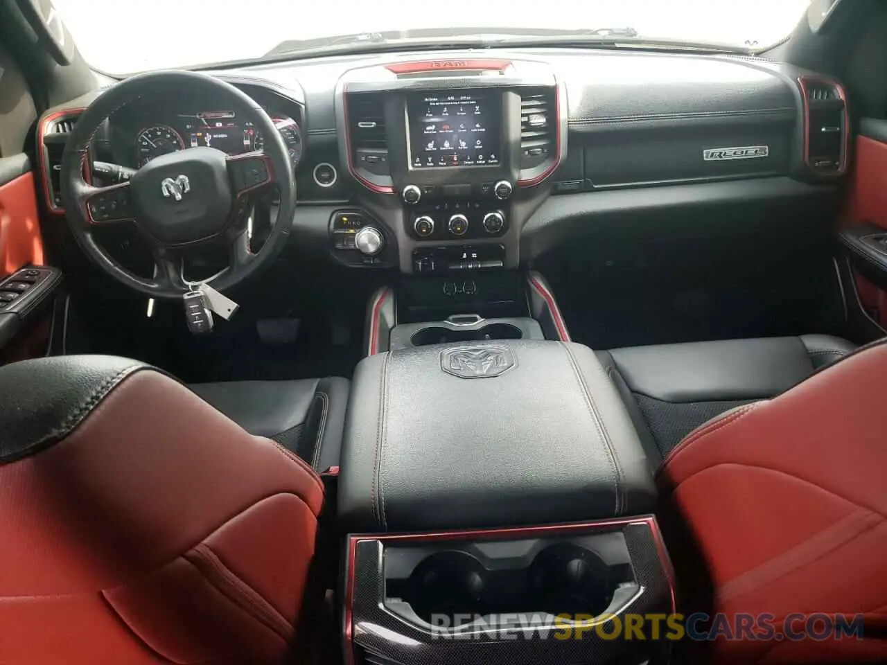 8 fotografías del automóvil dañado 1C6SRFLT5LN154225 RAM 1500 2020