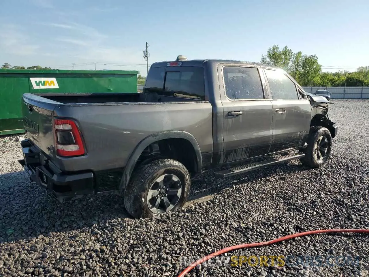 3 fotografías del automóvil dañado 1C6SRFLT6LN360847 RAM 1500 2020