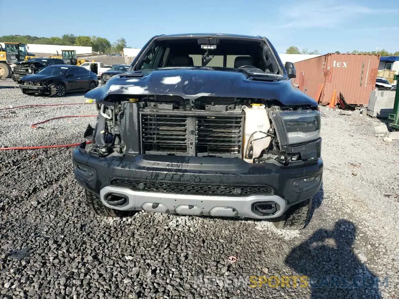 5 fotografías del automóvil dañado 1C6SRFLT6LN360847 RAM 1500 2020