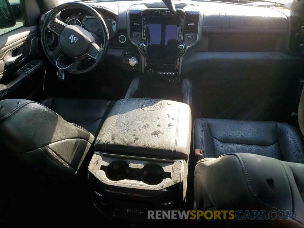 8 fotografías del automóvil dañado 1C6SRFLT6LN360847 RAM 1500 2020